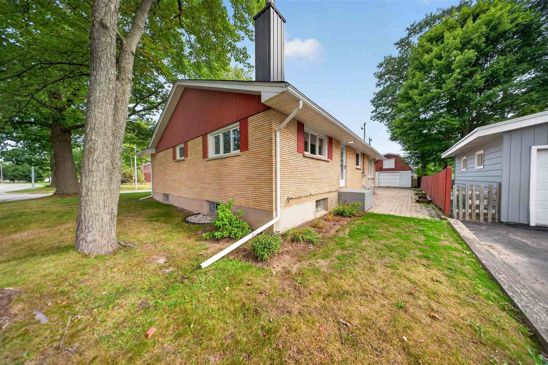 Photo 40 of 6 Pinemore Boulevard, Sault Ste Marie, Ward 3 — HOMEH