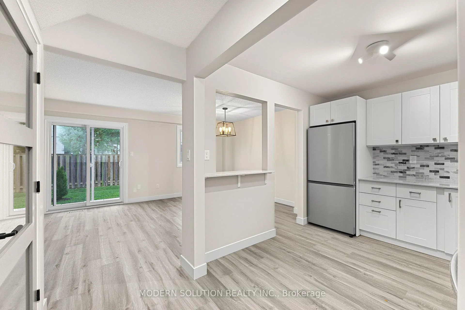 Photo 9 of Unit 23, 386 Highland Road W, Hamilton, Stoney Creek — HOMEH