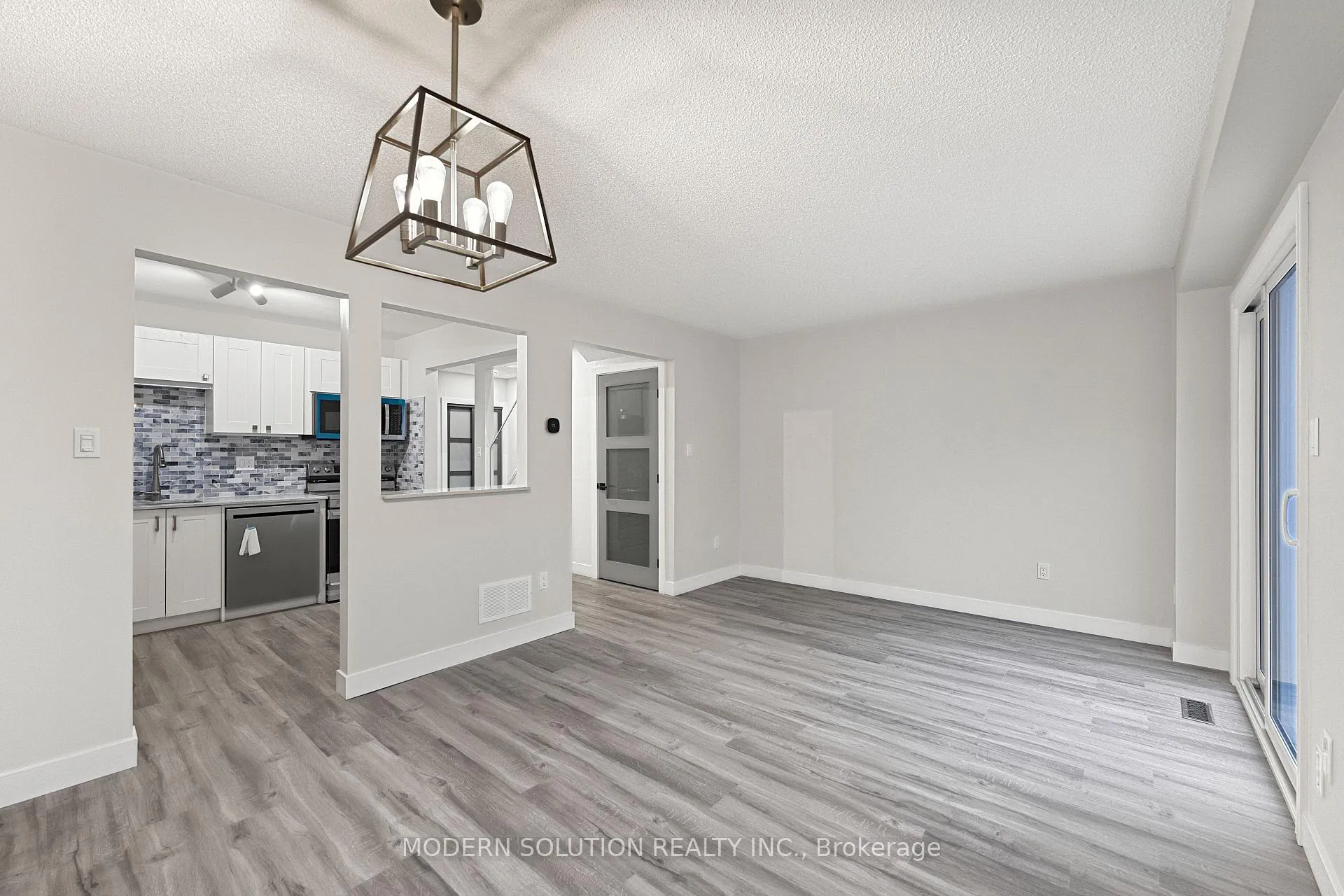 Photo 11 of Unit 23, 386 Highland Road W, Hamilton, Stoney Creek — HOMEH
