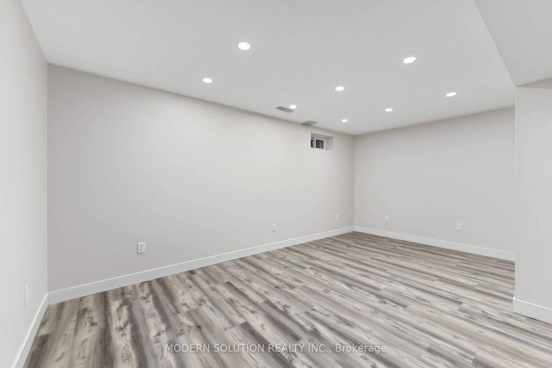 Photo 36 of Unit 23, 386 Highland Road W, Hamilton, Stoney Creek — HOMEH