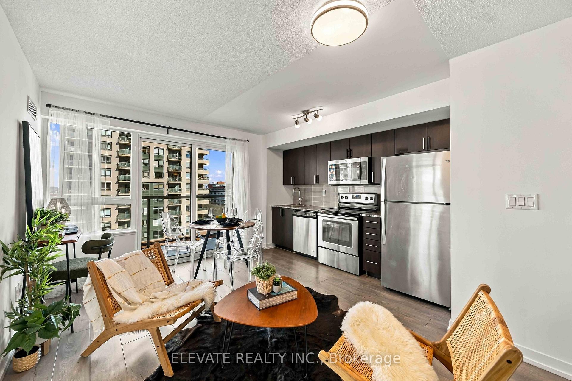 Photo of Unit 814, 1420 Dupont Street