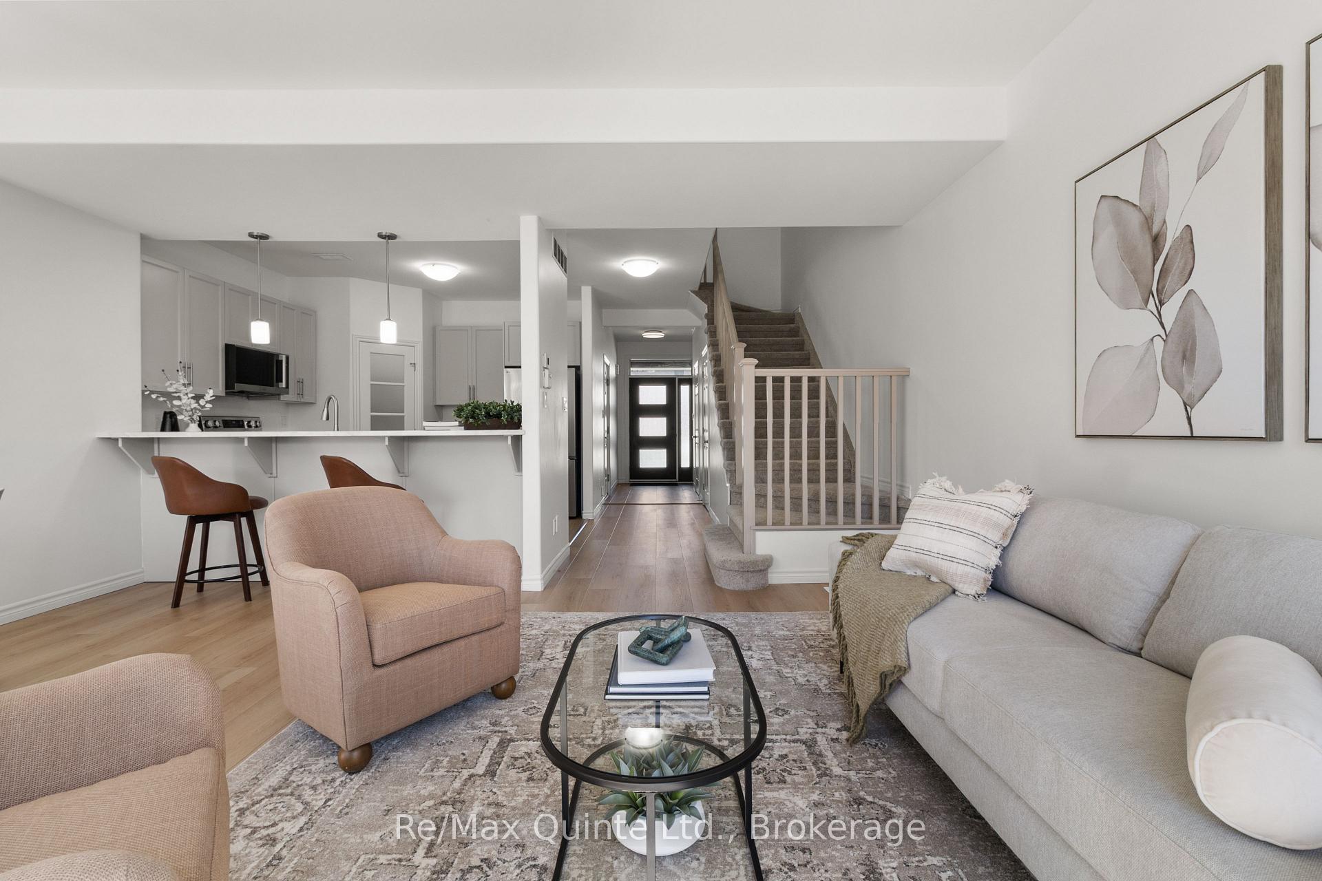 Photo 13 of 46 Cottonwood Drive, Belleville, Thurlow Ward — HOMEH