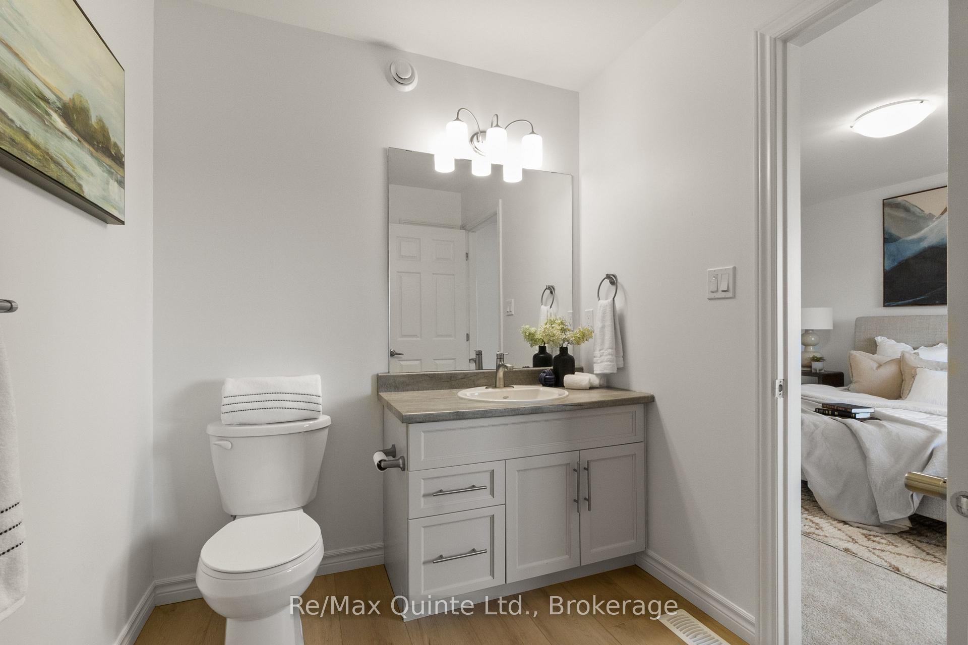 Photo 35 of 46 Cottonwood Drive, Belleville, Thurlow Ward — HOMEH
