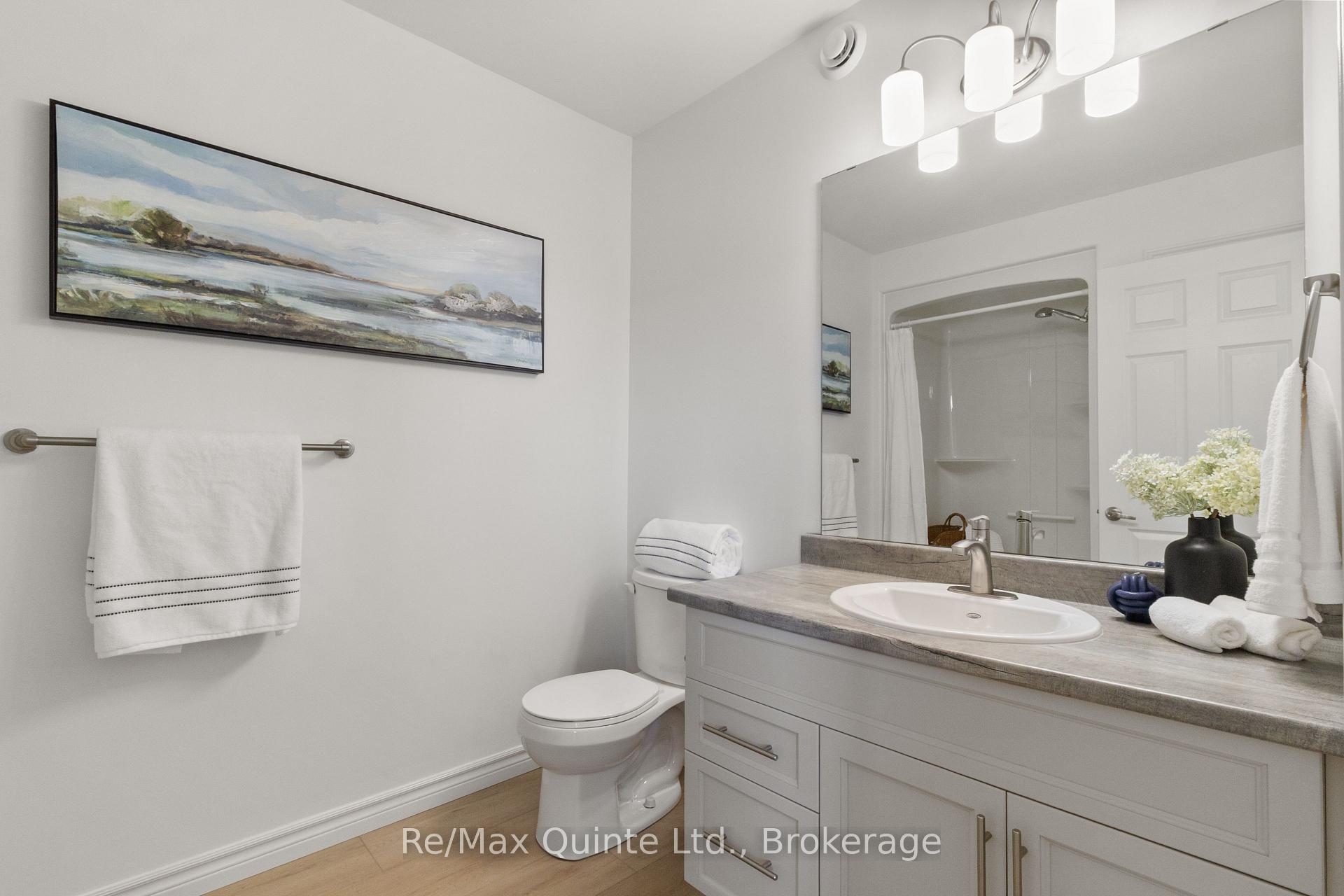 Photo 36 of 46 Cottonwood Drive, Belleville, Thurlow Ward — HOMEH