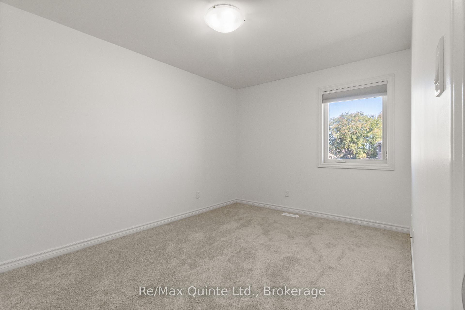 Photo 37 of 46 Cottonwood Drive, Belleville, Thurlow Ward — HOMEH