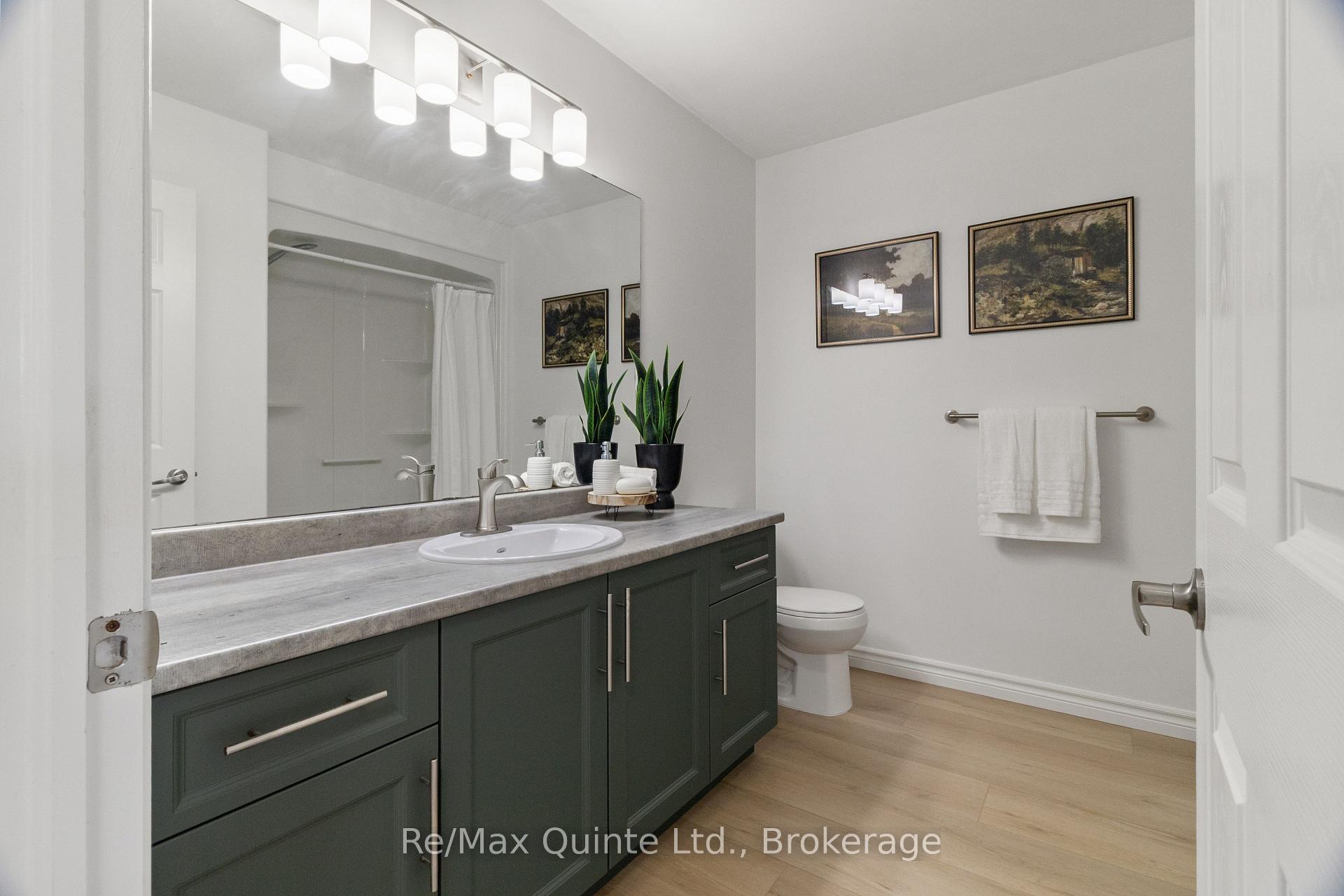 Photo 41 of 46 Cottonwood Drive, Belleville, Thurlow Ward — HOMEH