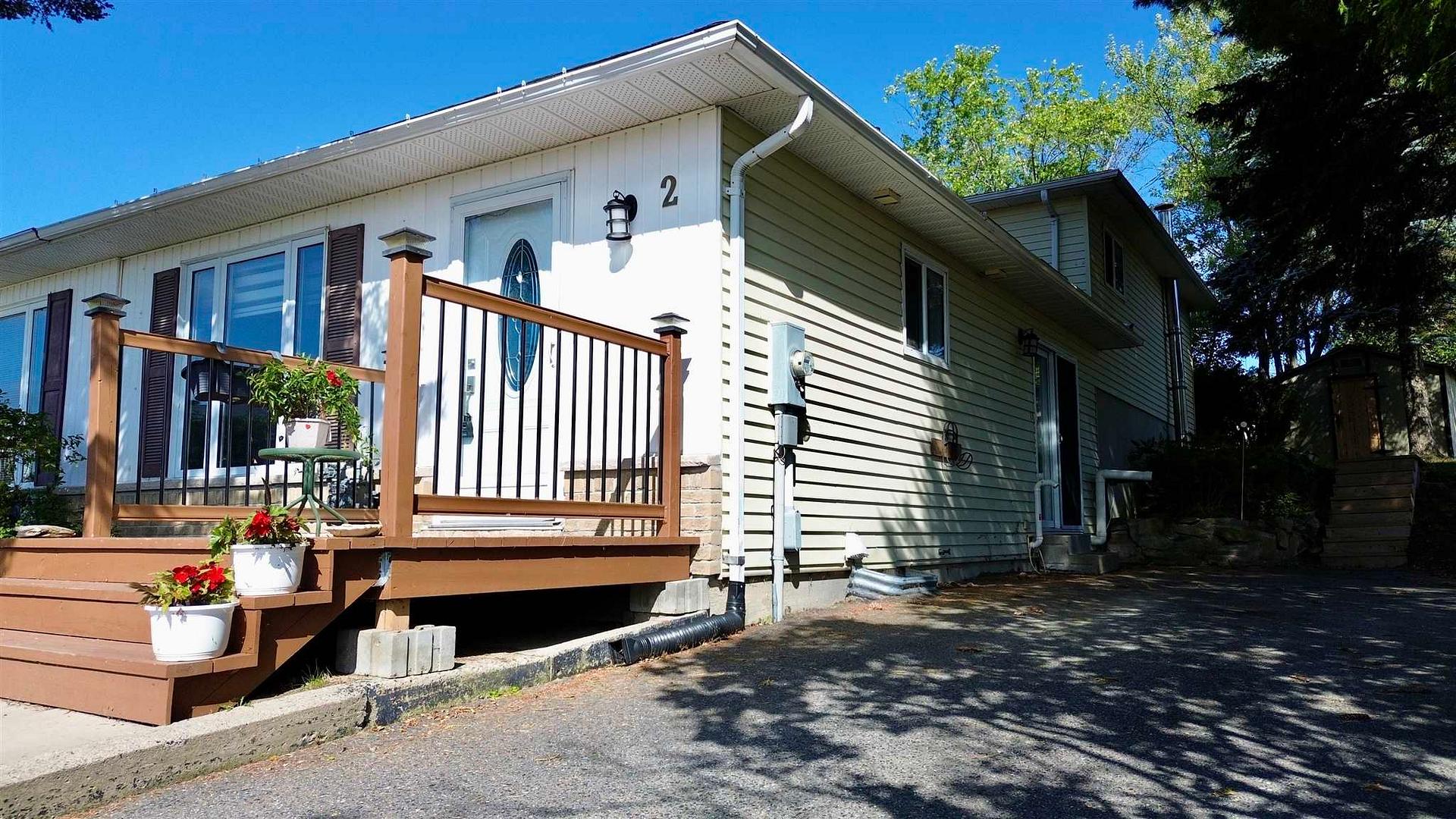 Photo 4 of 2 Farrell Crescent, Elliot Lake — HOMEH
