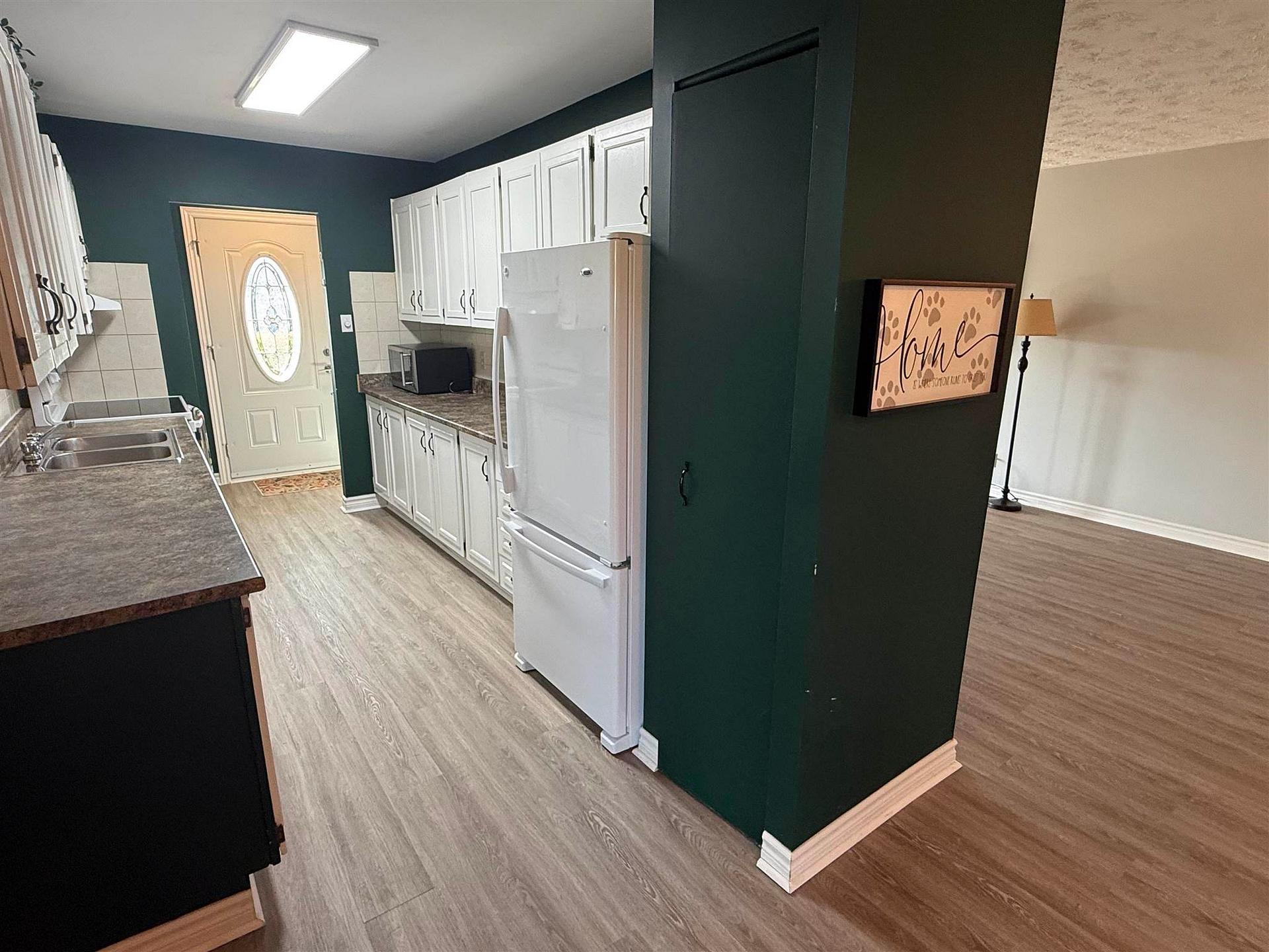 Photo 10 of 2 Farrell Crescent, Elliot Lake — HOMEH