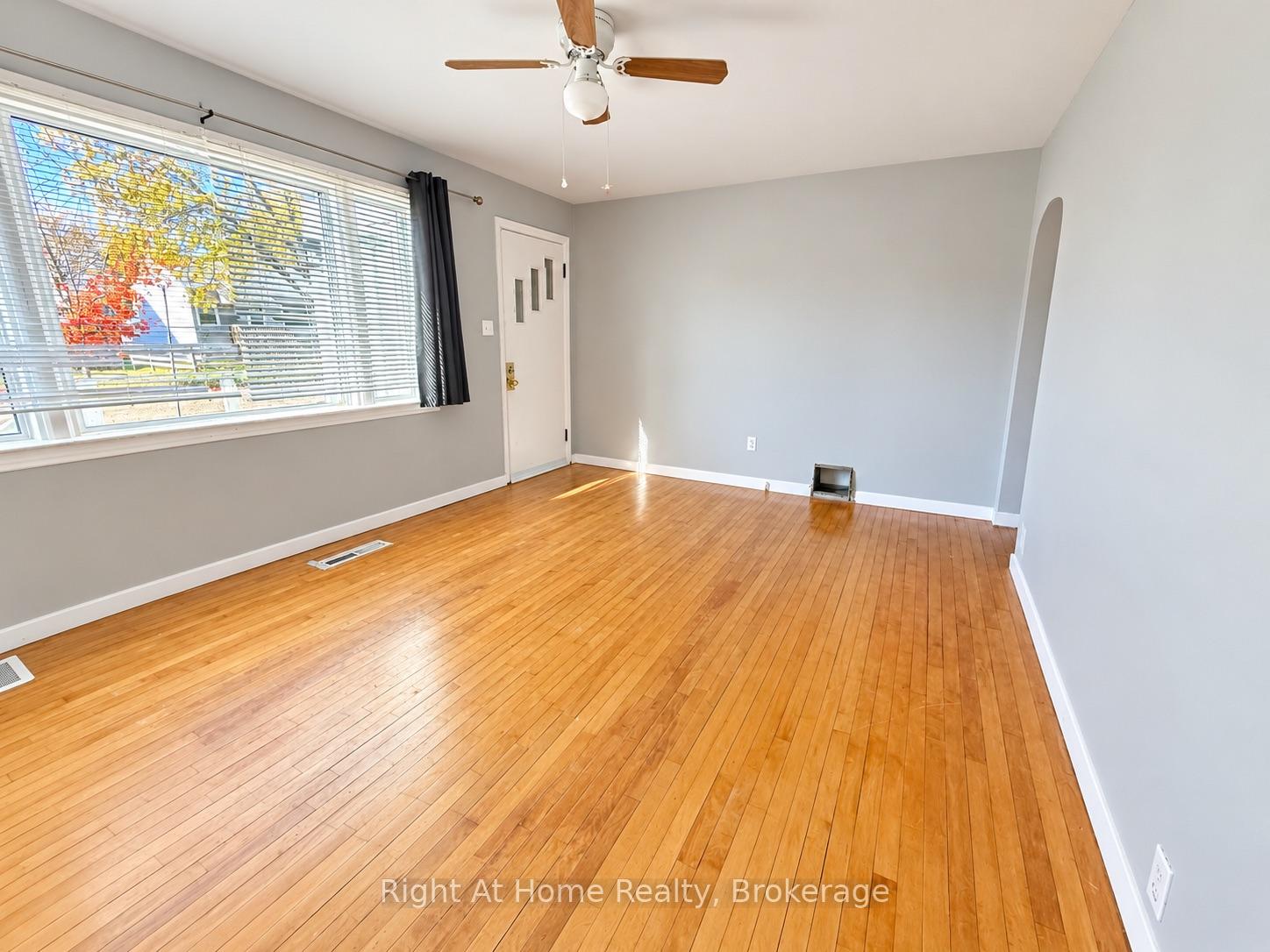 Photo 11 of 145 Kenogami Avenue S, Thunder Bay, West End — HOMEH