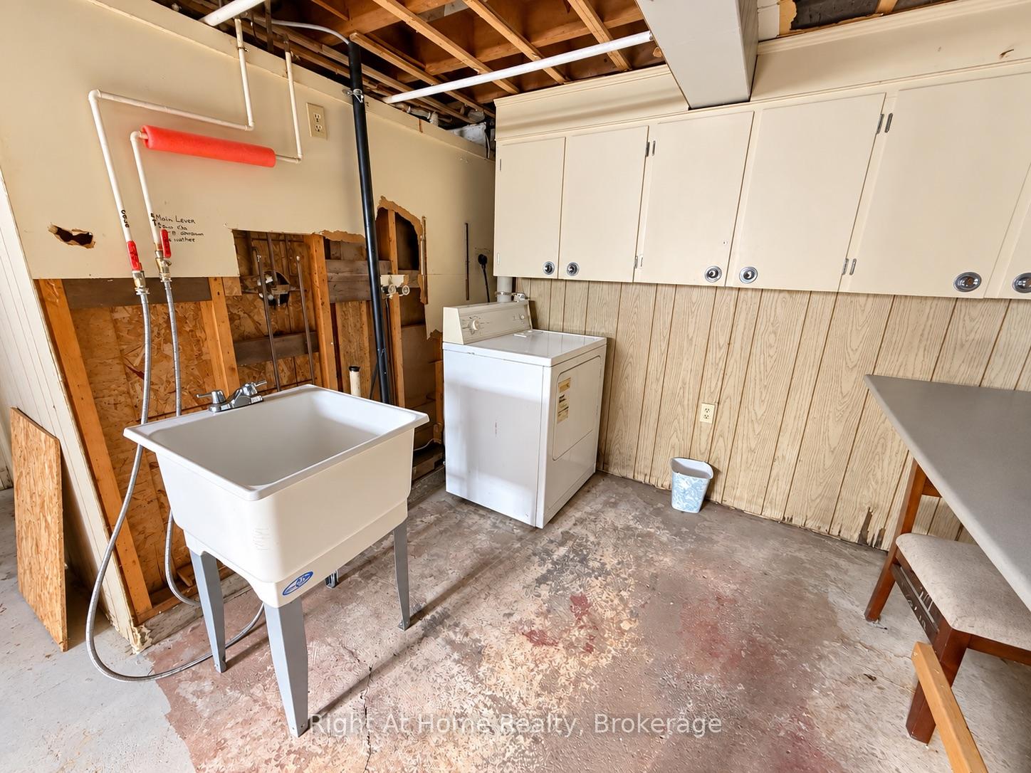 Photo 16 of 145 Kenogami Avenue S, Thunder Bay, West End — HOMEH