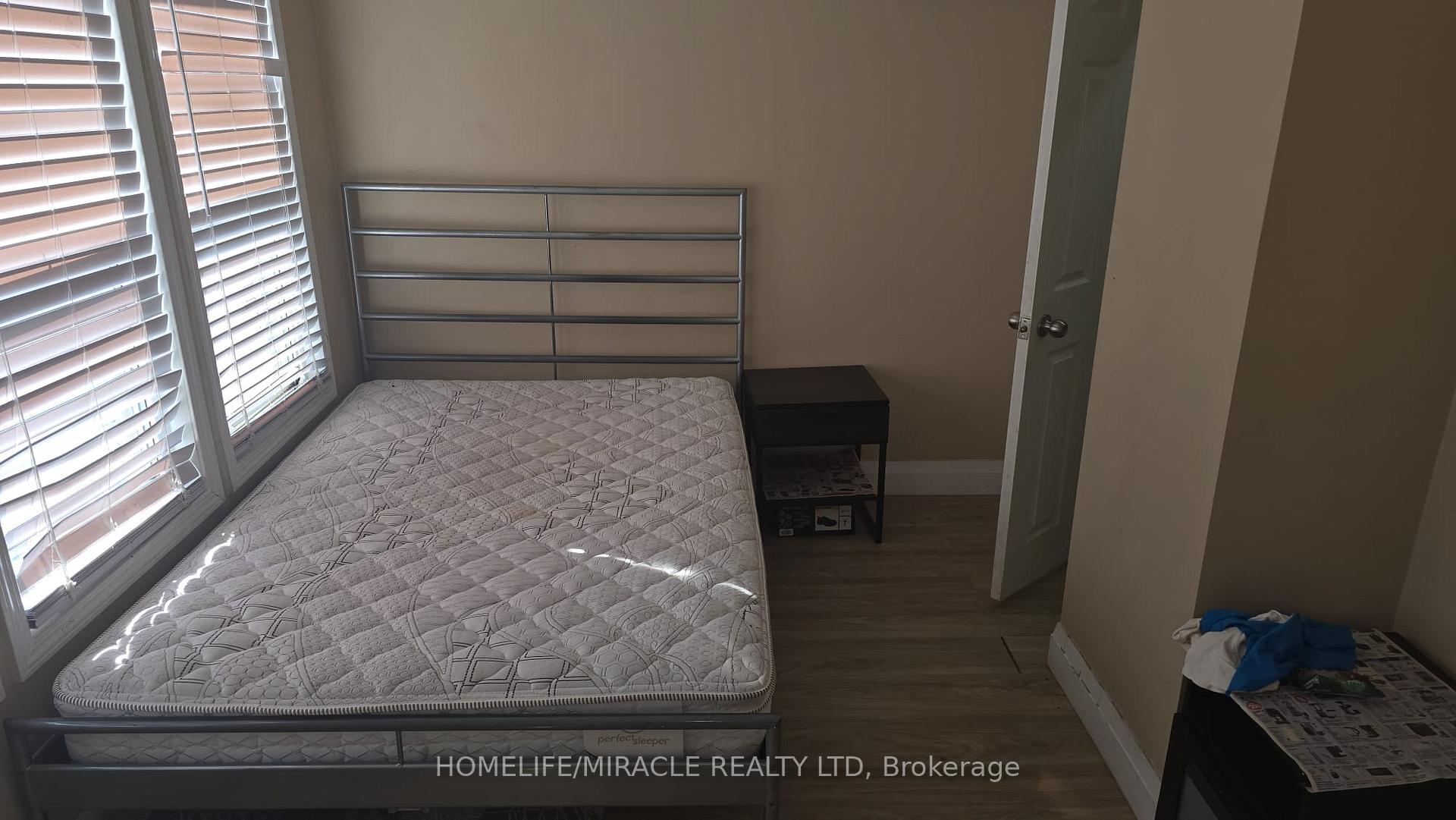 Photo 2 of 4364 Bampfield Street, Niagara Falls, Downtown — HOMEH