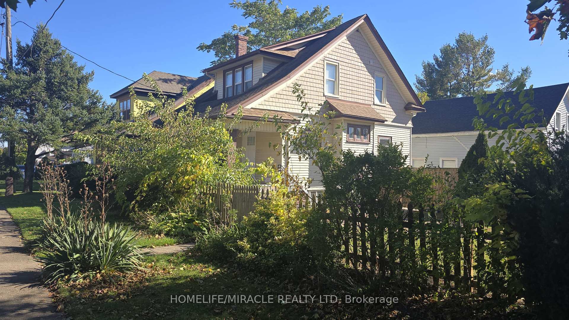 Photo 15 of 4364 Bampfield Street, Niagara Falls, Downtown — HOMEH