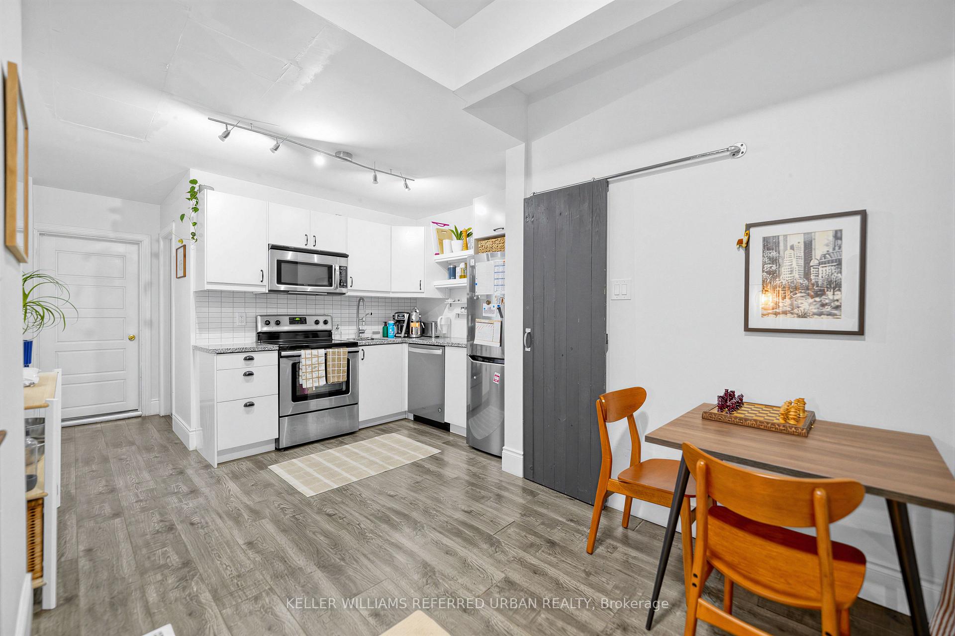 Photo 10 of 20 Concord Avenue, Toronto, Palmerston-Little Italy — HOMEH