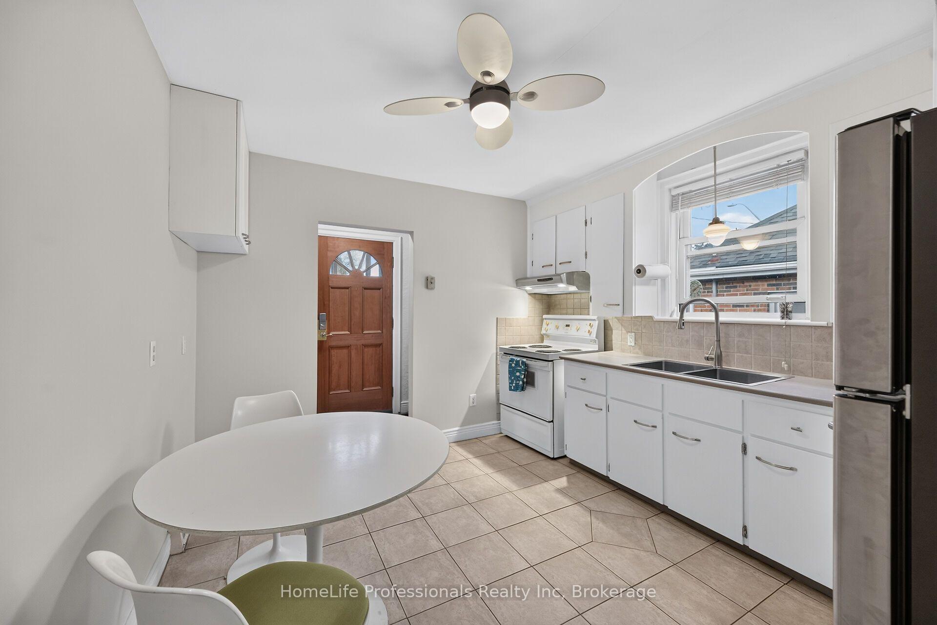 Photo 8 of 603 Upper Wentworth Street, Hamilton, Eastmount — HOMEH