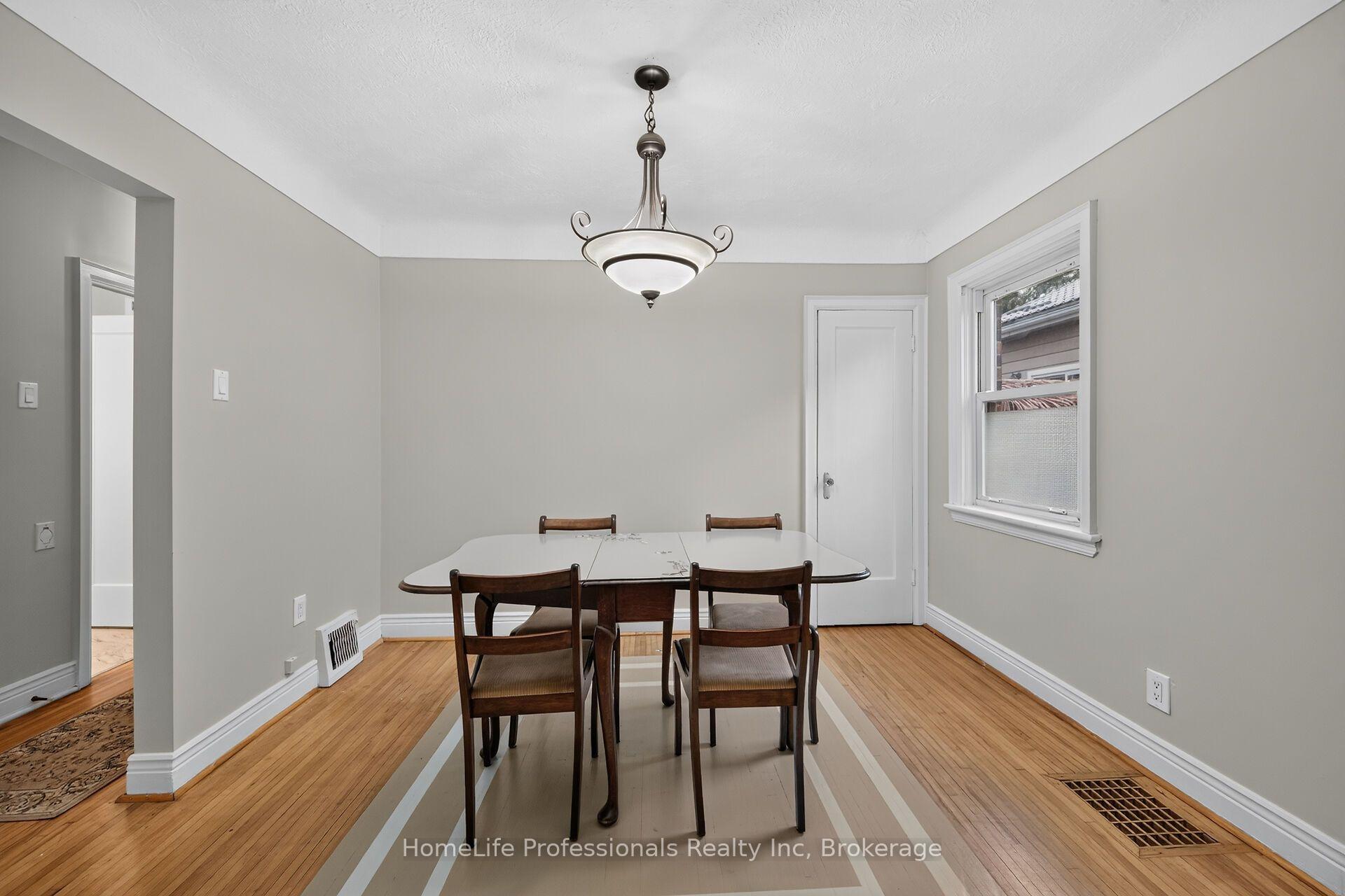 Photo 17 of 603 Upper Wentworth Street, Hamilton, Eastmount — HOMEH