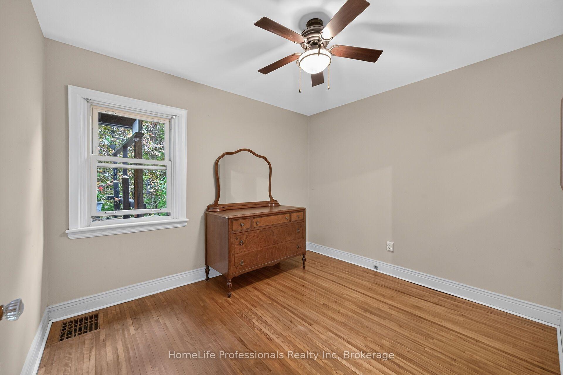Photo 18 of 603 Upper Wentworth Street, Hamilton, Eastmount — HOMEH