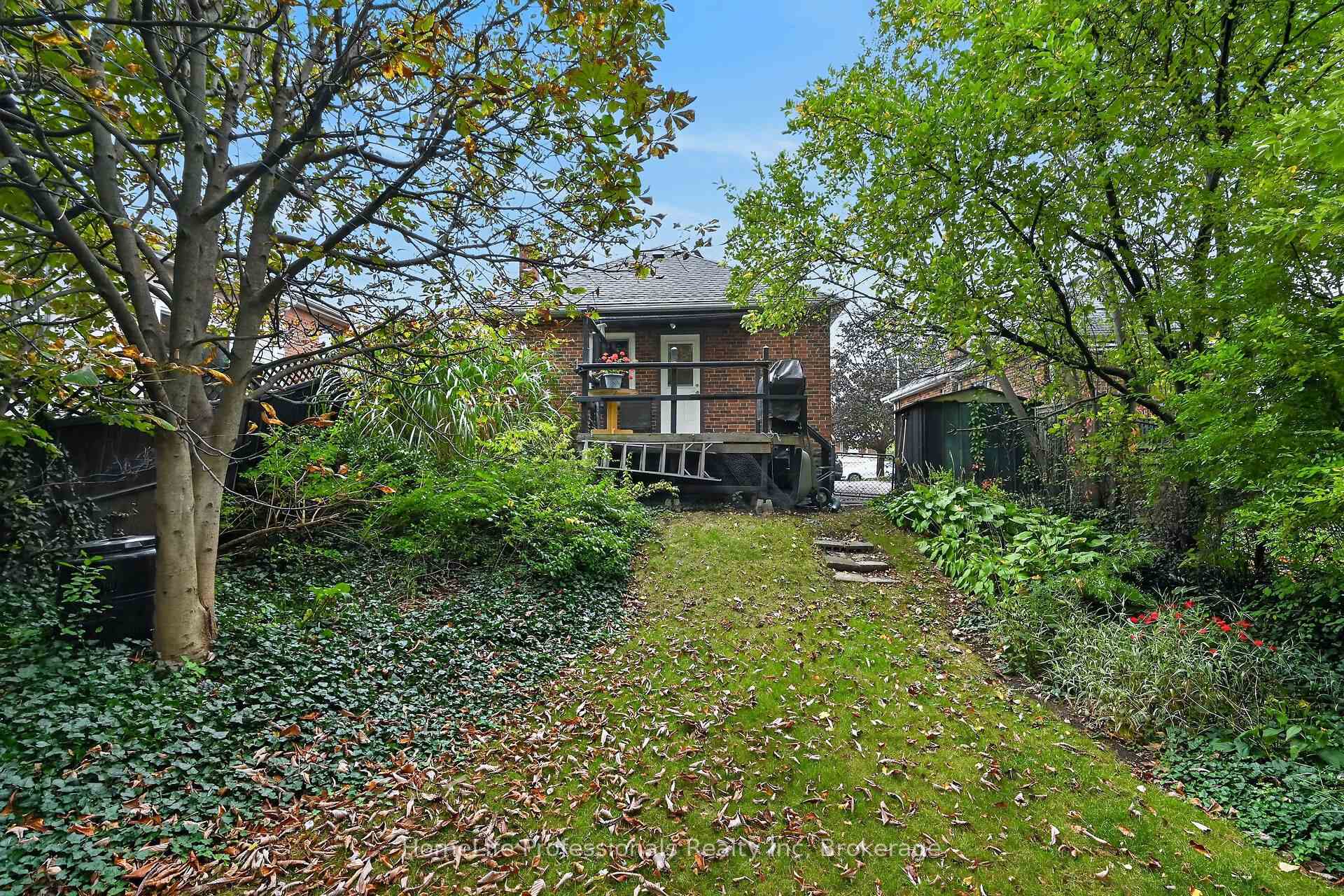 Photo 37 of 603 Upper Wentworth Street, Hamilton, Eastmount — HOMEH
