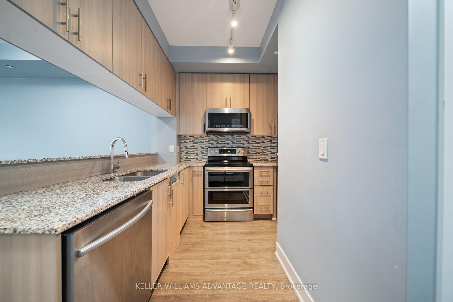 Photo 7 of Unit 710, 68 Merton Street, Toronto, Mount Pleasant West — HOMEH