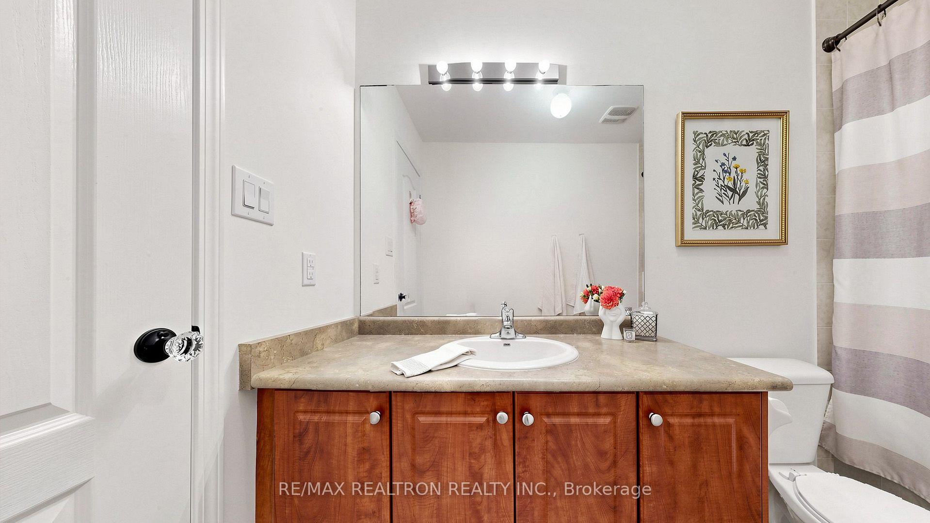 Photo 25 of 22 Coranto Way, Vaughan, Vellore Village — HOMEH