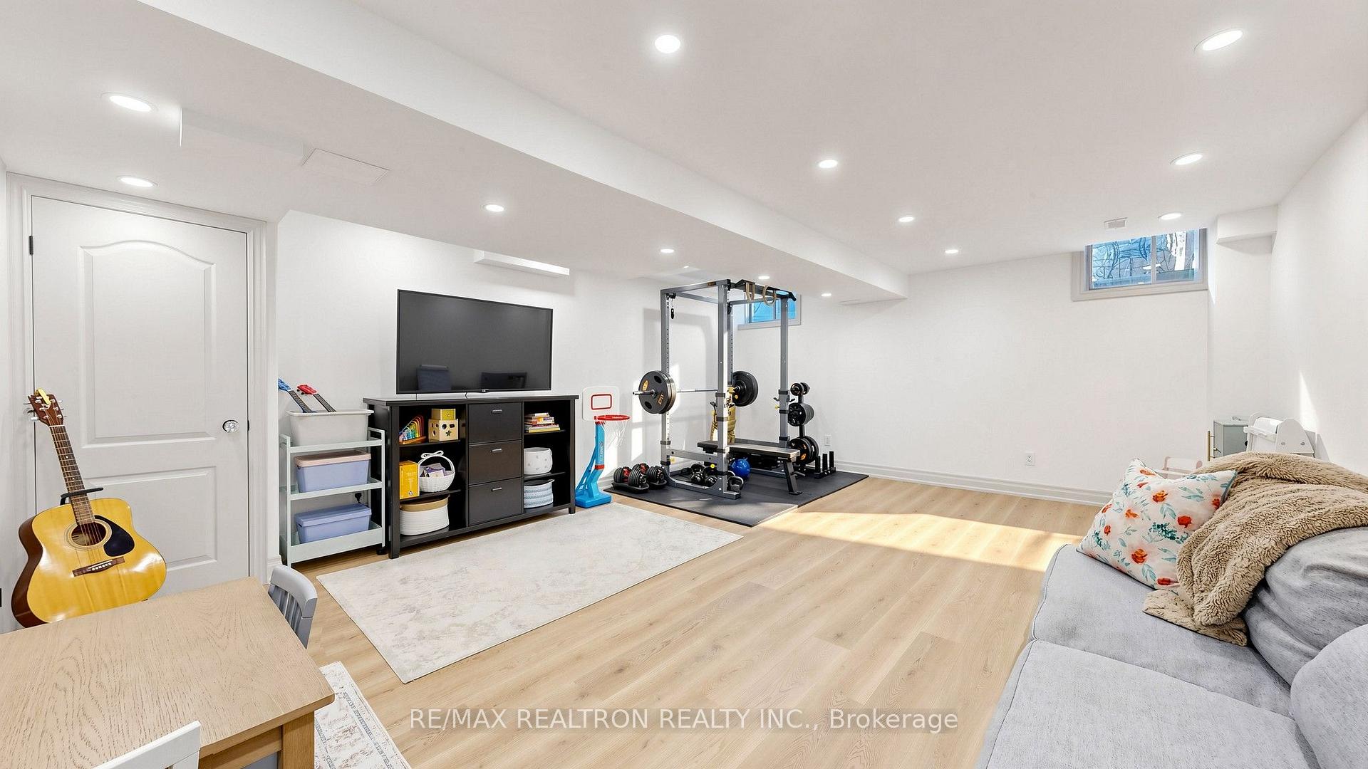 Photo 41 of 22 Coranto Way, Vaughan, Vellore Village — HOMEH
