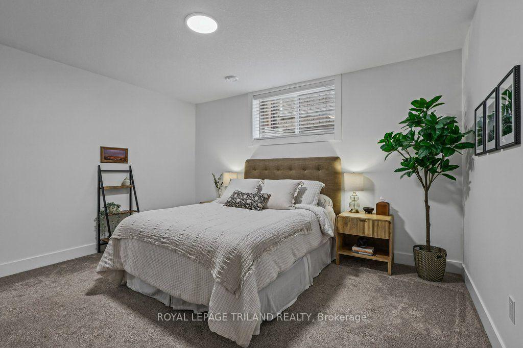 Photo 29 of 35 Royal Dornoch Drive, St. Thomas — HOMEH