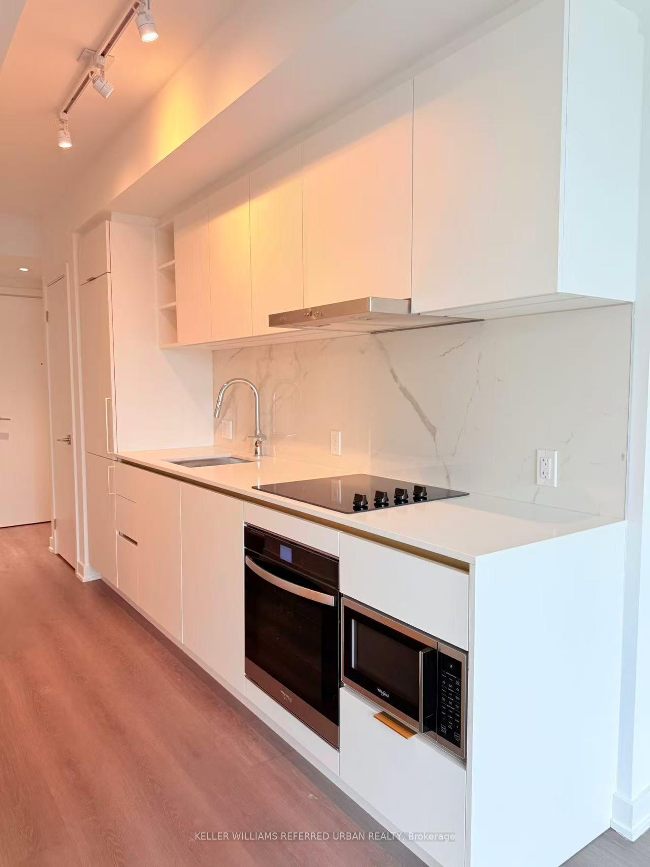 Photo 7 of Unit 3308, 8 Wellesley Street W, Toronto, Bay Street Corridor — HOMEH