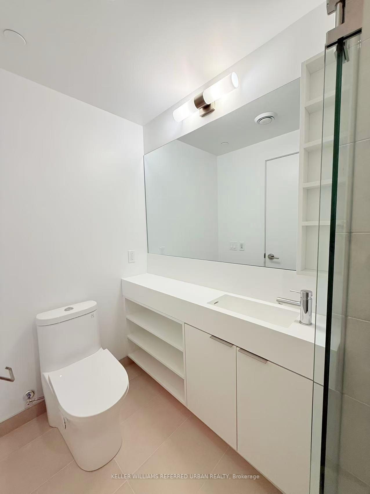 Photo 8 of Unit 3308, 8 Wellesley Street W, Toronto, Bay Street Corridor — HOMEH