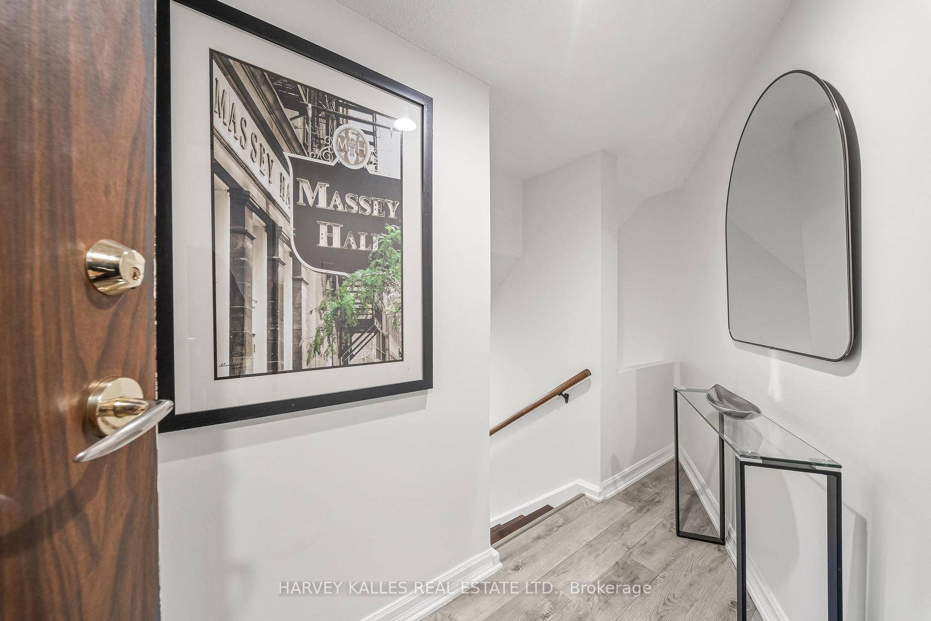 Photo 2 of Unit C32, 300 Mill Road, Etobicoke, Markland Wood — HOMEH
