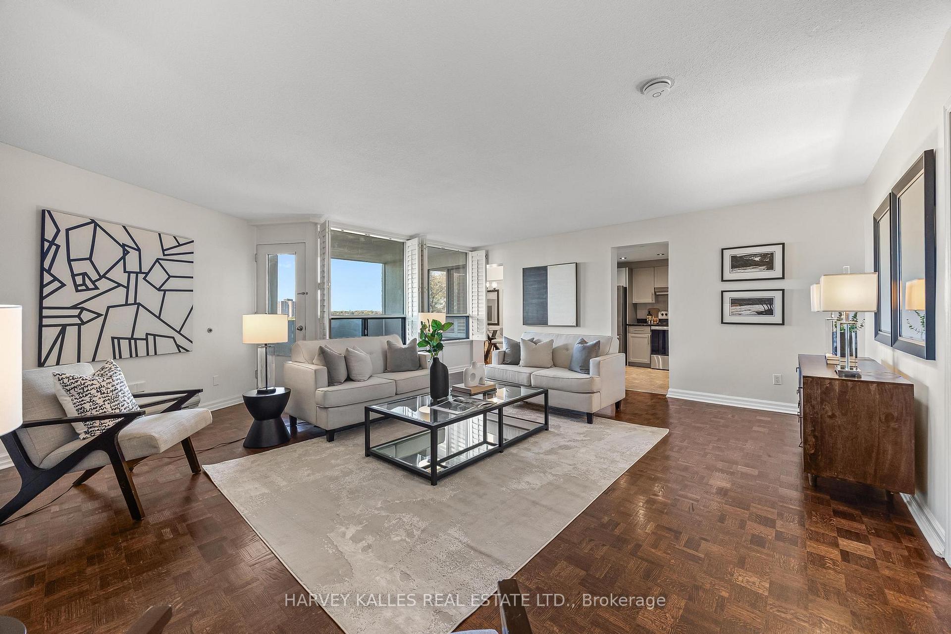 Photo 3 of Unit C32, 300 Mill Road, Etobicoke, Markland Wood — HOMEH