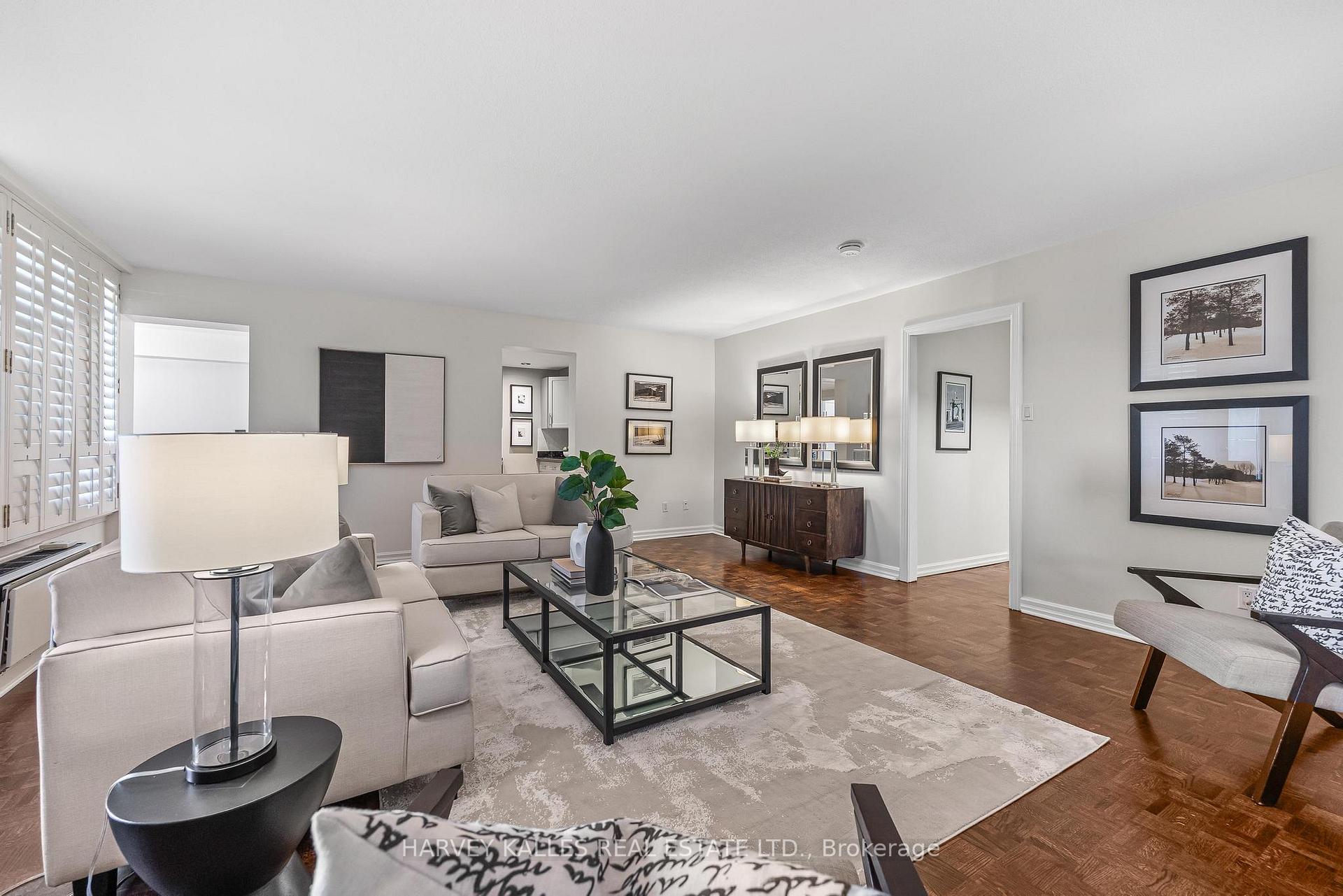 Photo 4 of Unit C32, 300 Mill Road, Etobicoke, Markland Wood — HOMEH
