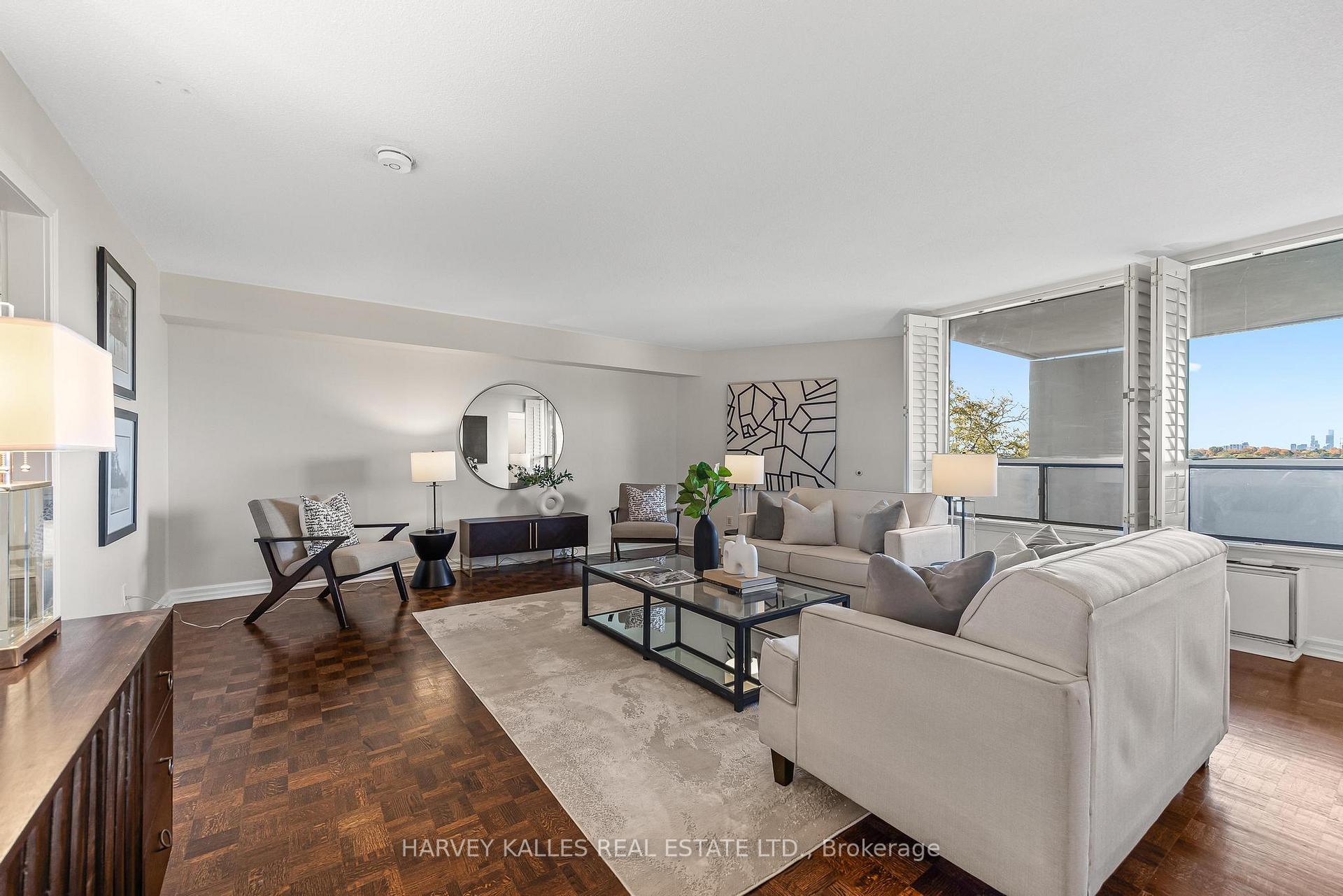 Photo 5 of Unit C32, 300 Mill Road, Etobicoke, Markland Wood — HOMEH