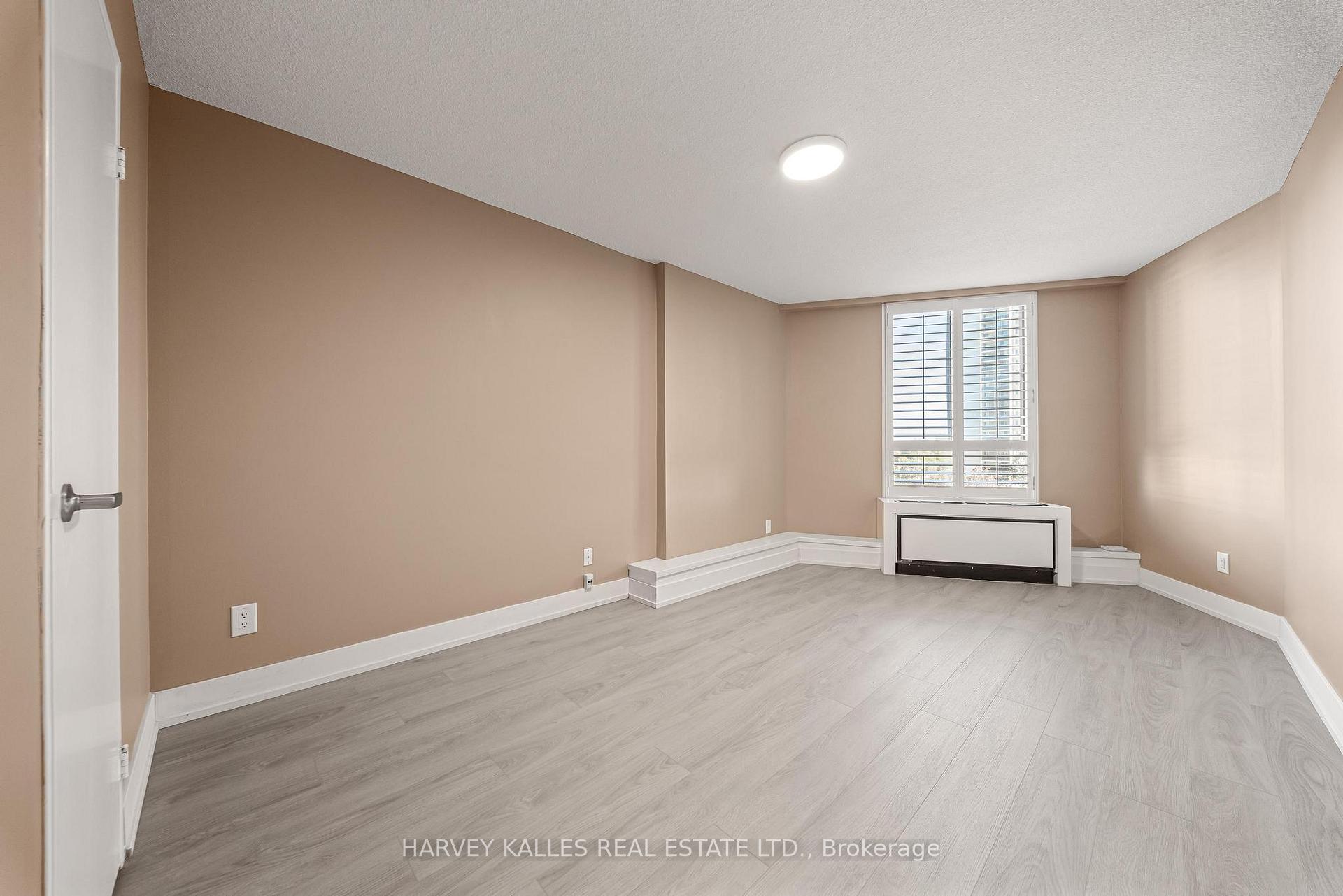 Photo 17 of Unit C32, 300 Mill Road, Etobicoke, Markland Wood — HOMEH