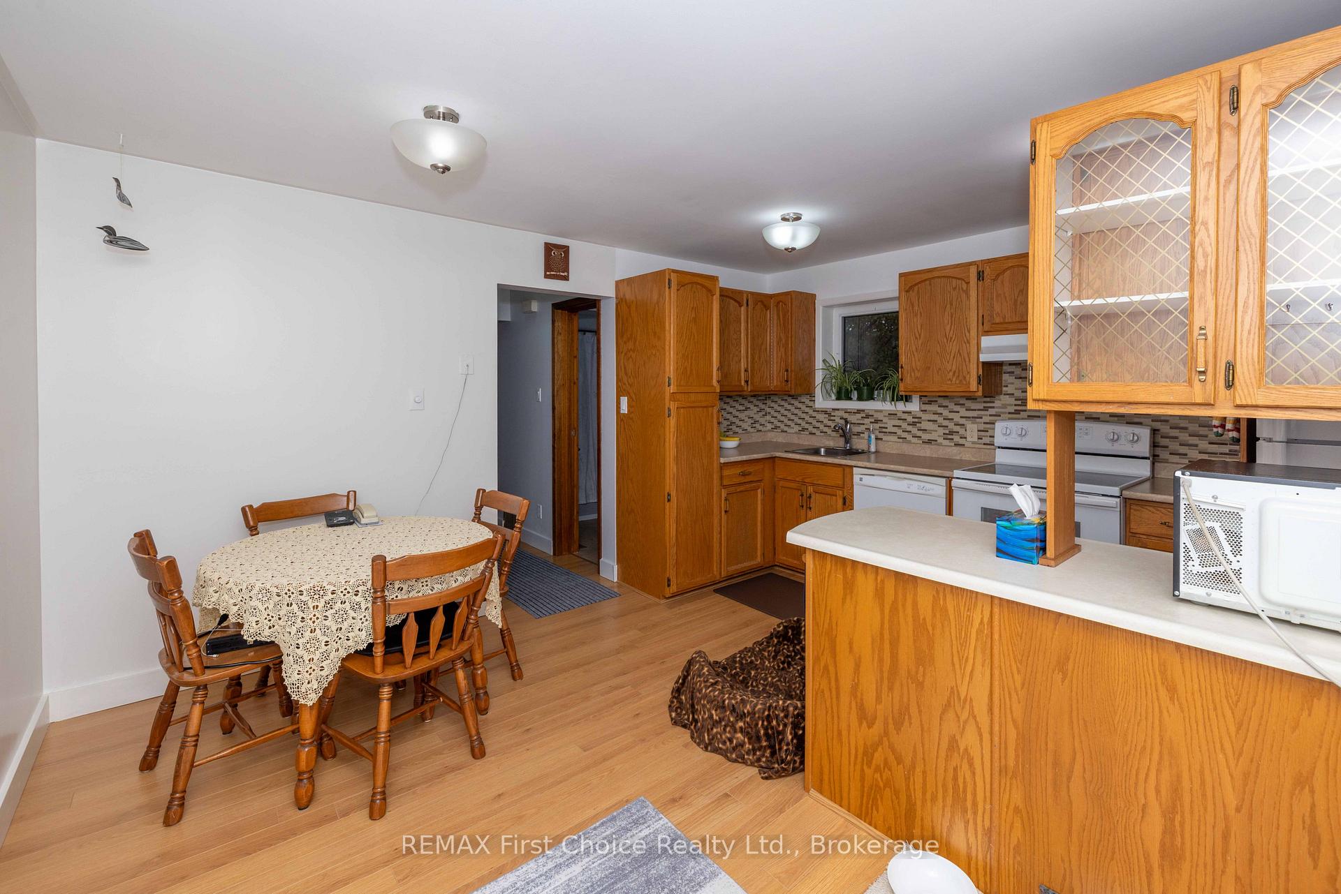 Photo 5 of 226 Balmoral Street, Thunder Bay, McKeller Park — HOMEH