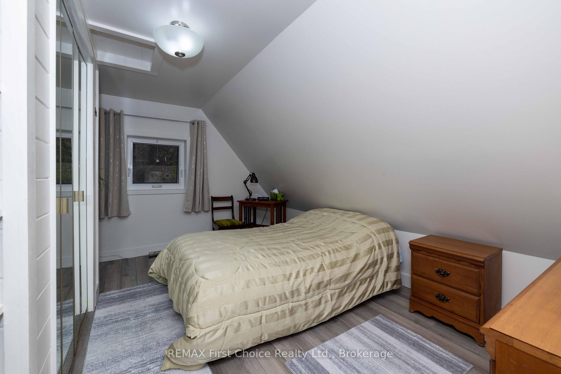 Photo 15 of 226 Balmoral Street, Thunder Bay, McKeller Park — HOMEH