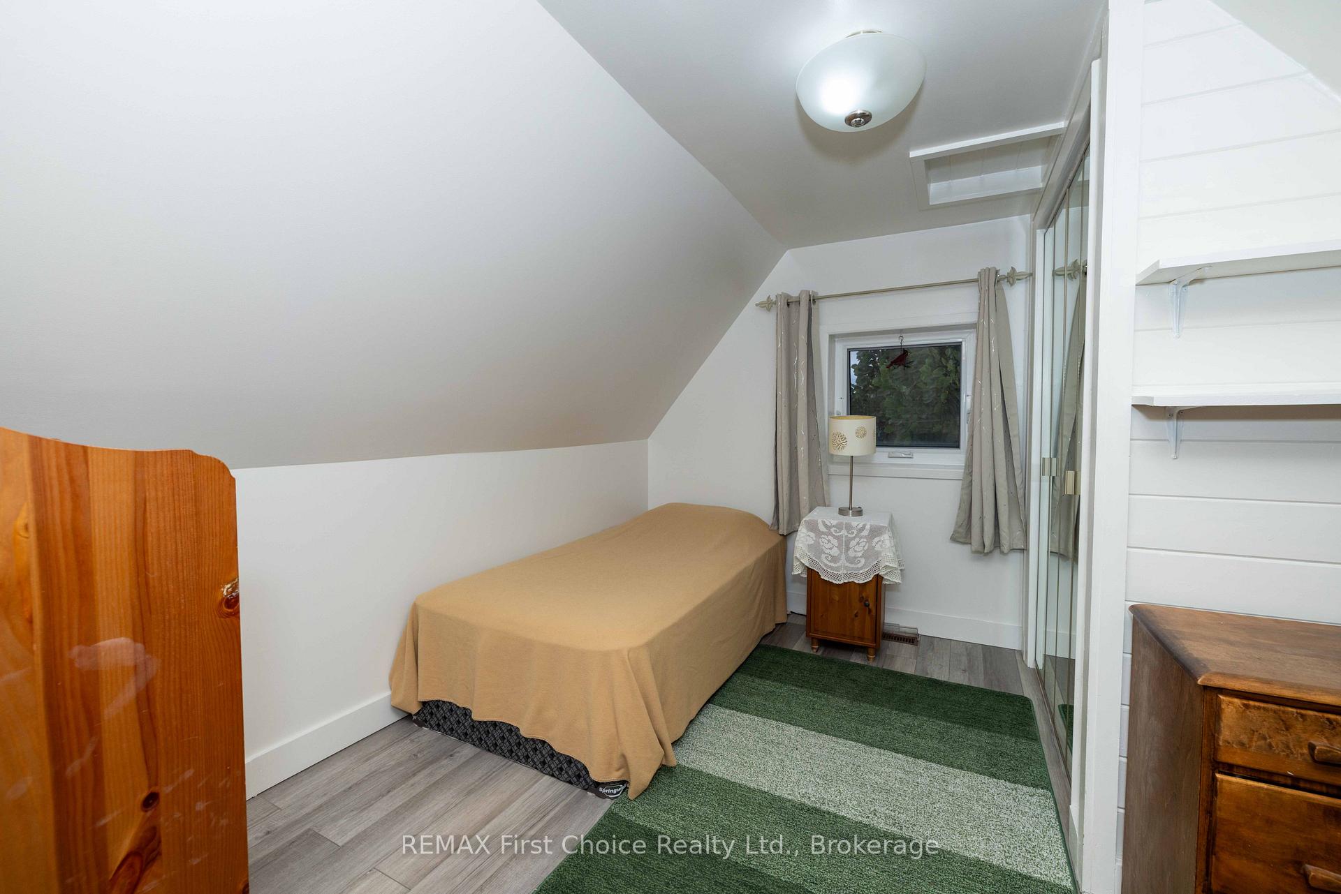 Photo 19 of 226 Balmoral Street, Thunder Bay, McKeller Park — HOMEH