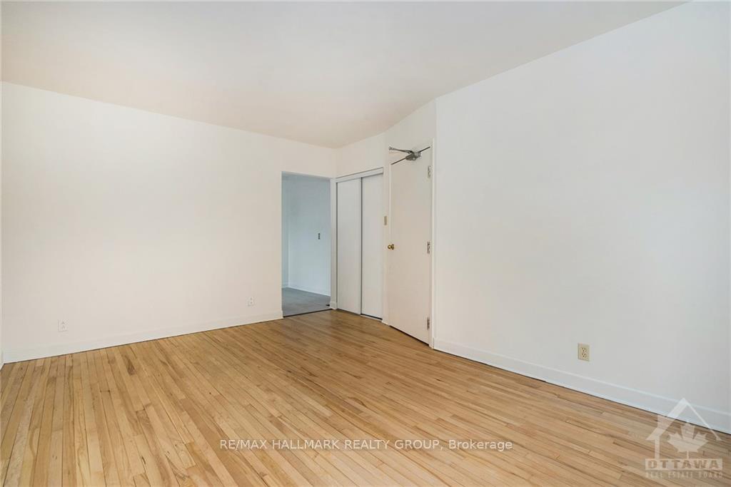 Photo 9 of Unit 4, 108 Lebrun Street, Ottawa, Vanier — HOMEH