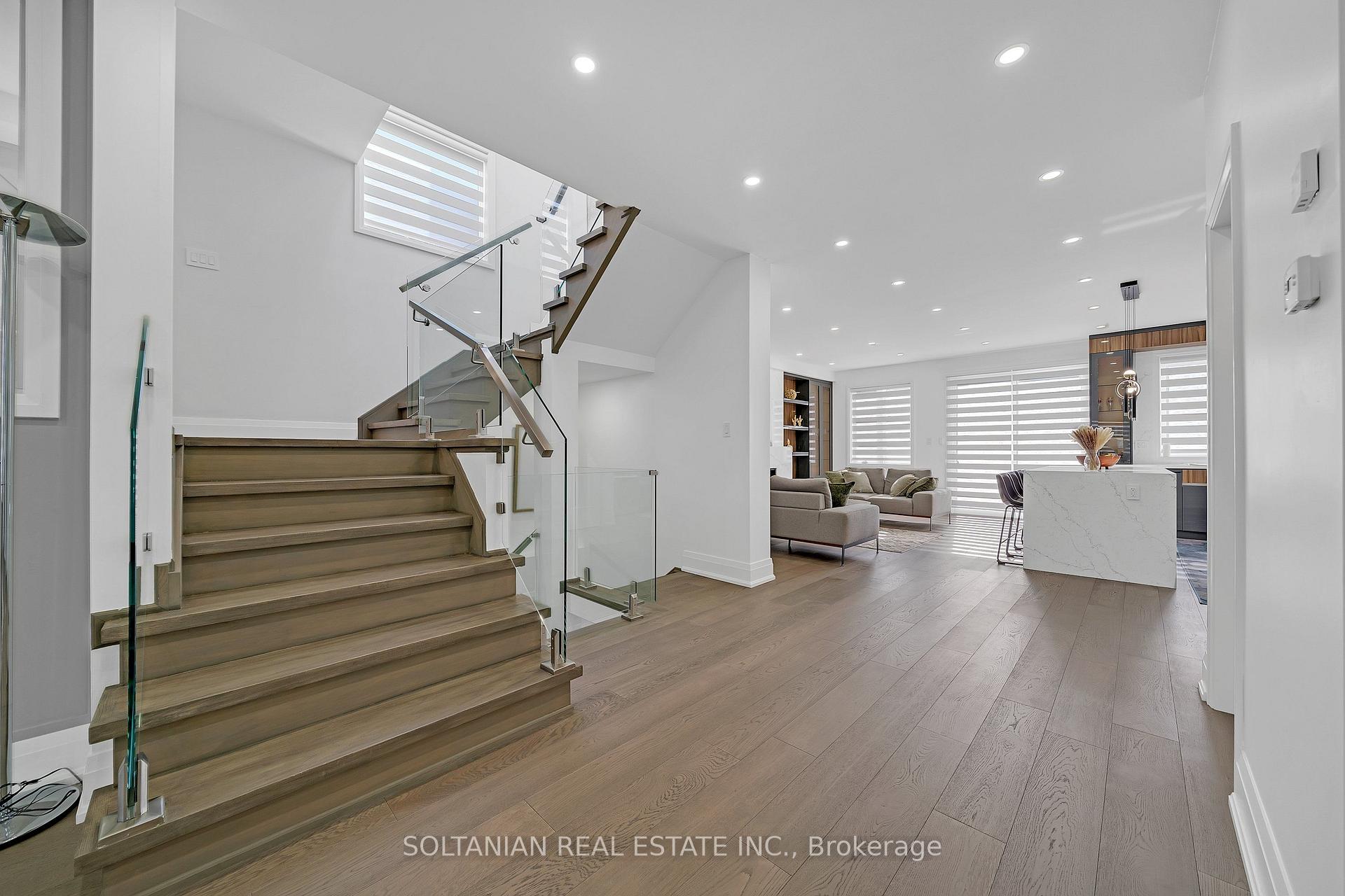 Photo 9 of 17 Trenton Avenue, Toronto, Woodbine-Lumsden — HOMEH