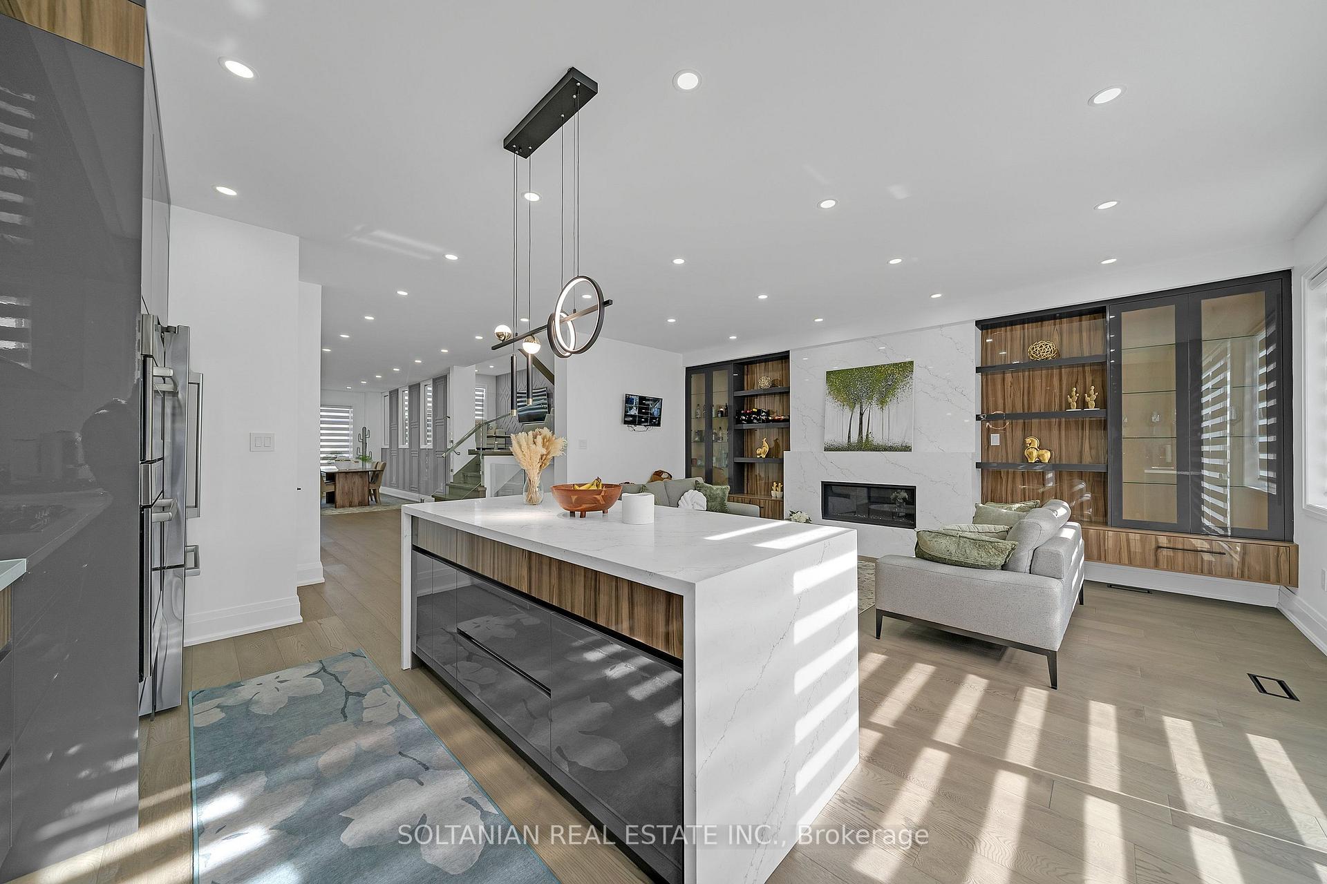 Photo 18 of 17 Trenton Avenue, Toronto, Woodbine-Lumsden — HOMEH