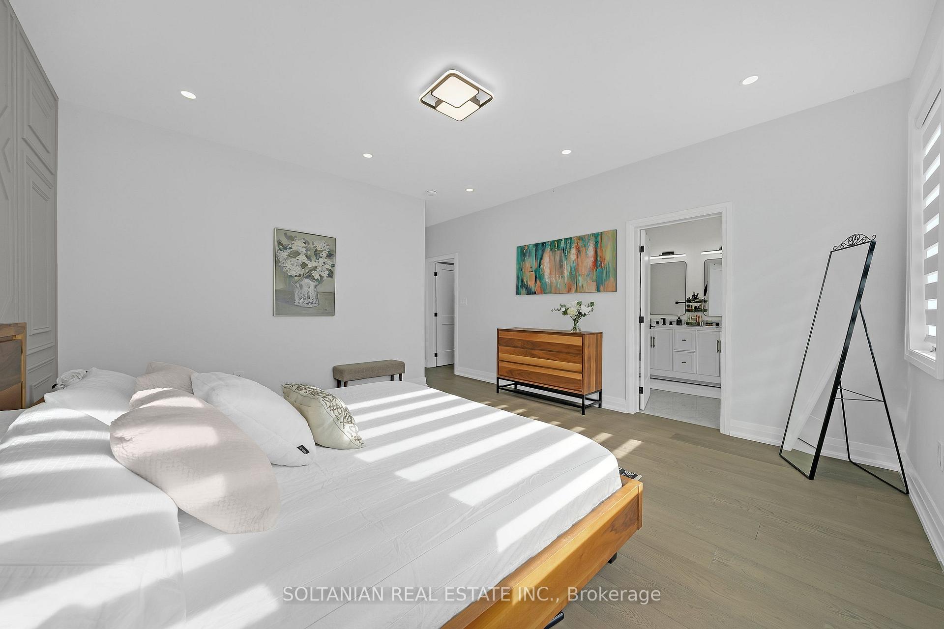 Photo 29 of 17 Trenton Avenue, Toronto, Woodbine-Lumsden — HOMEH