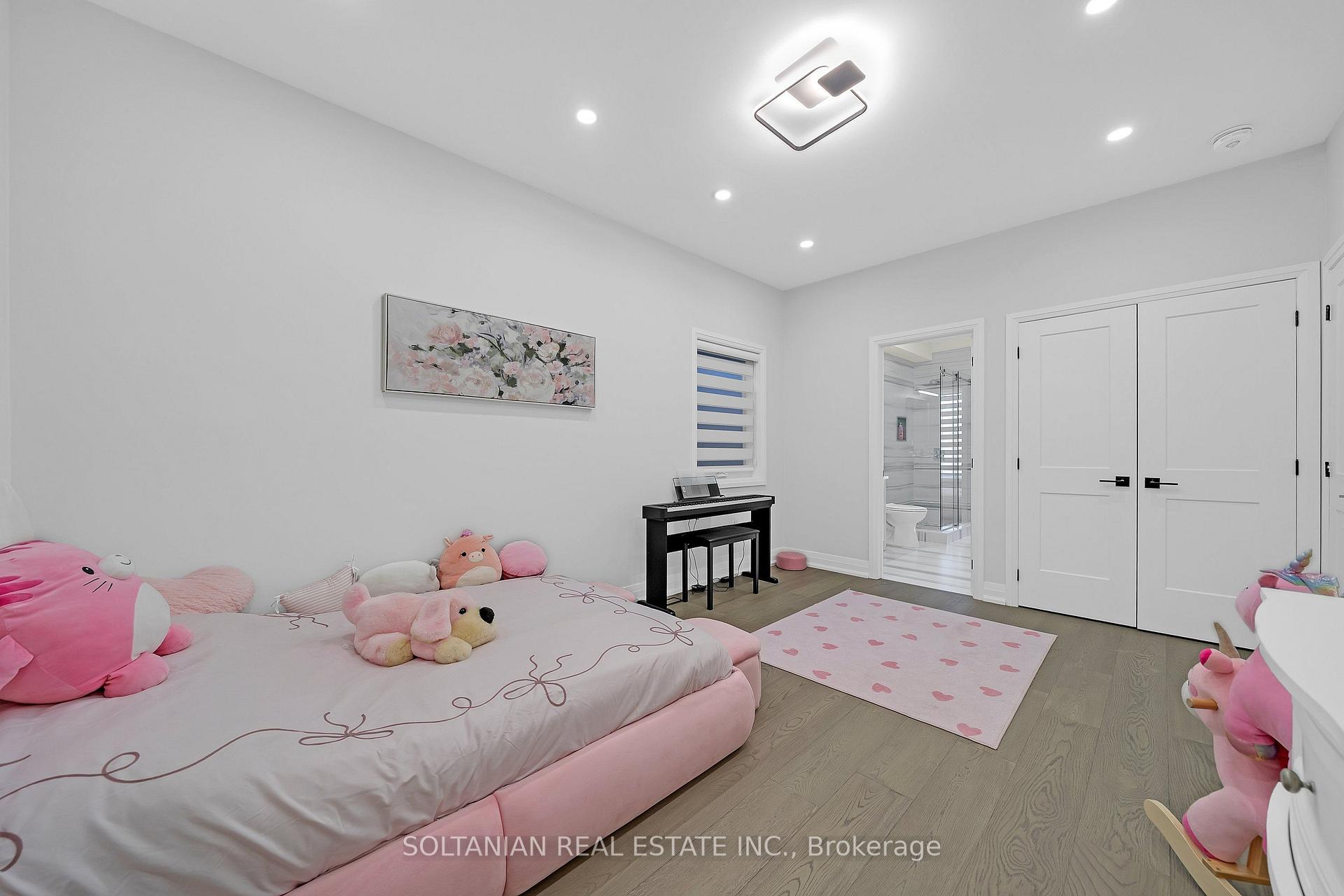 Photo 36 of 17 Trenton Avenue, Toronto, Woodbine-Lumsden — HOMEH