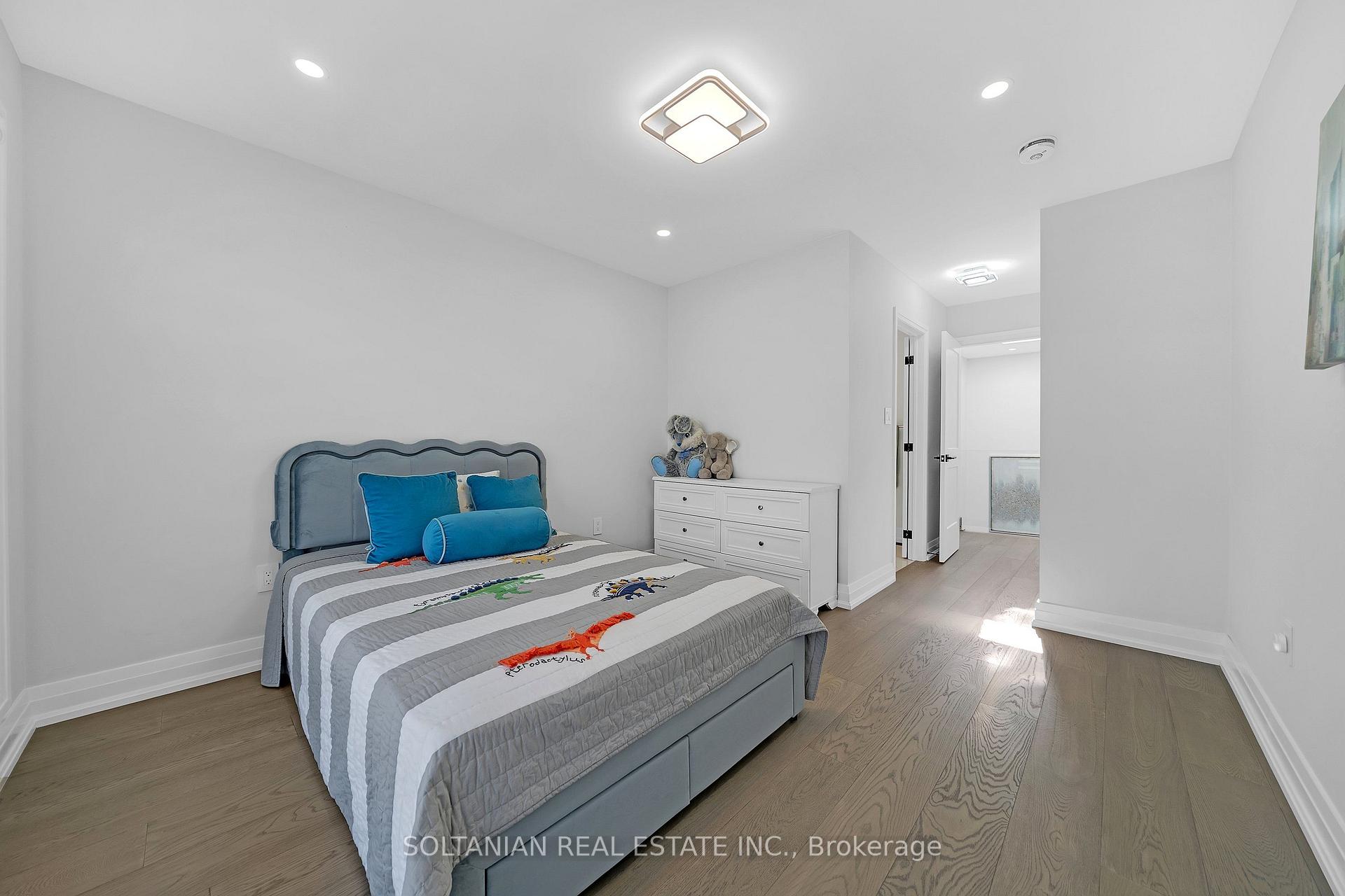 Photo 41 of 17 Trenton Avenue, Toronto, Woodbine-Lumsden — HOMEH