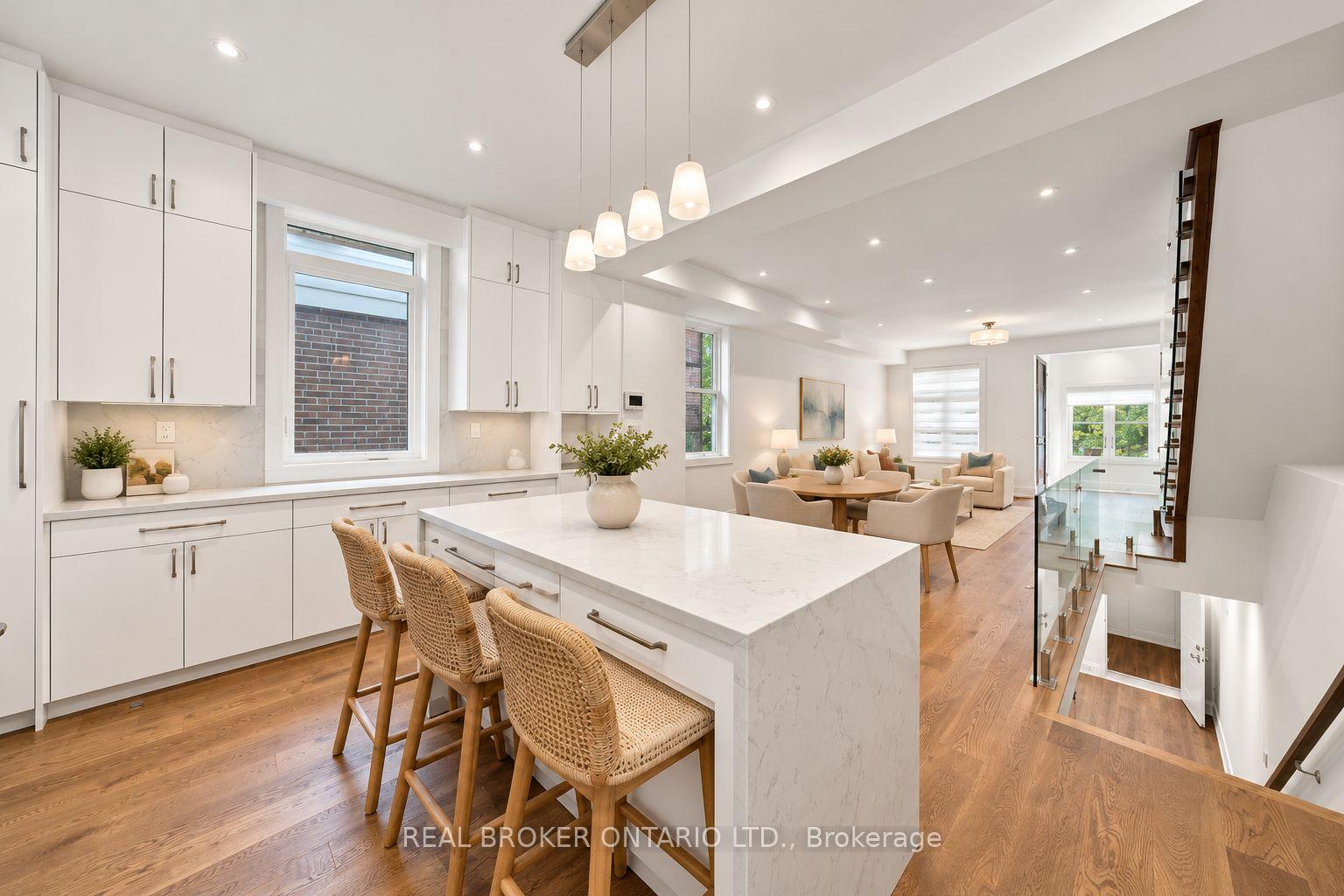 Photo 8 of 26 Bishop Street, Toronto, The Annex — HOMEH