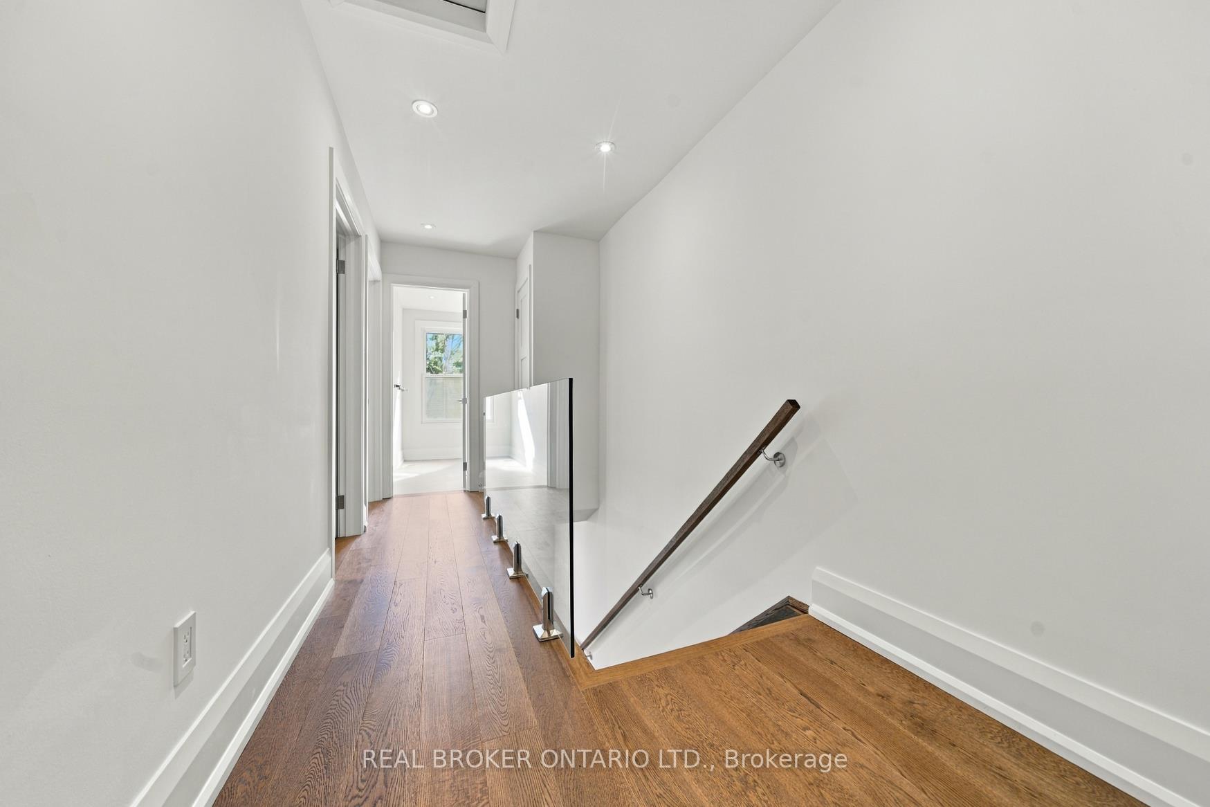 Photo 14 of 26 Bishop Street, Toronto, The Annex — HOMEH