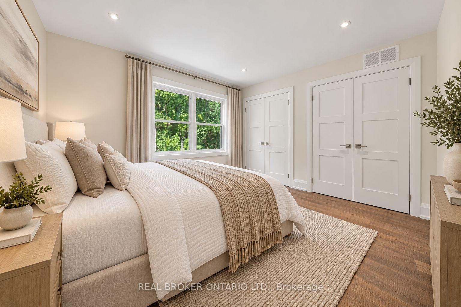 Photo 16 of 26 Bishop Street, Toronto, The Annex — HOMEH
