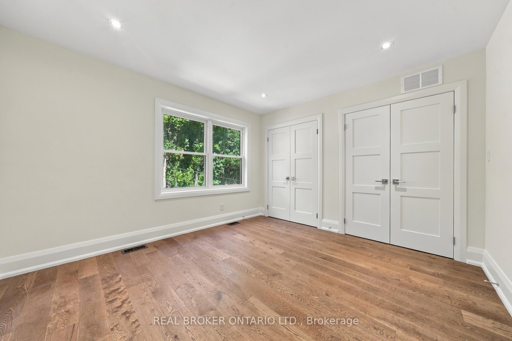 Photo 18 of 26 Bishop Street, Toronto, The Annex — HOMEH