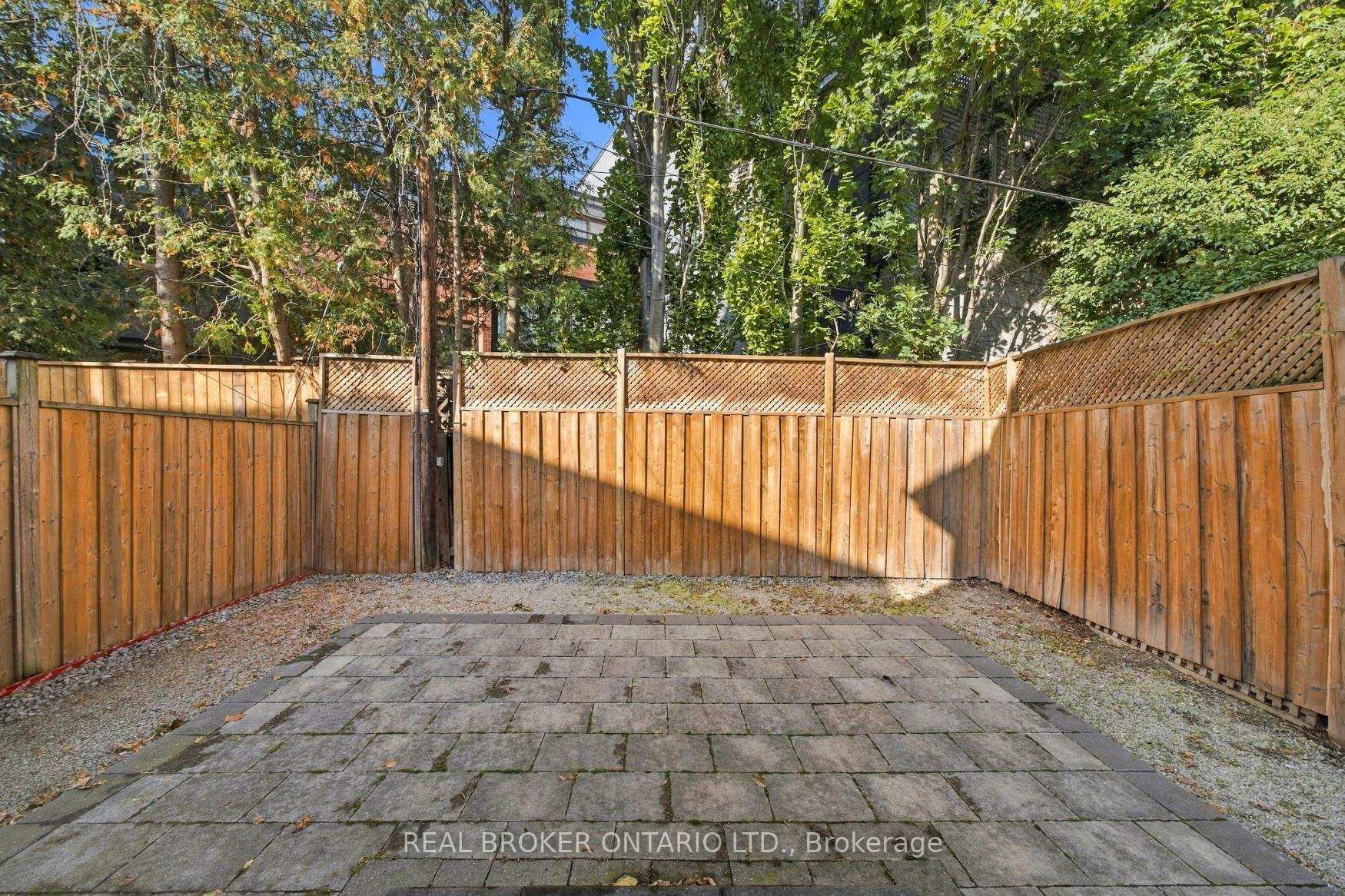 Photo 33 of 26 Bishop Street, Toronto, The Annex — HOMEH