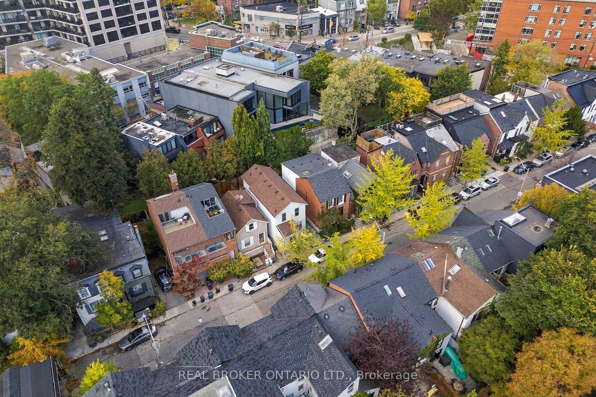 Photo 34 of 26 Bishop Street, Toronto, The Annex — HOMEH