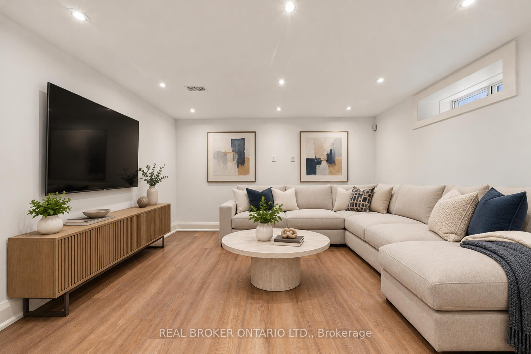Photo 25 of 26 Bishop Street, Toronto, The Annex — HOMEH