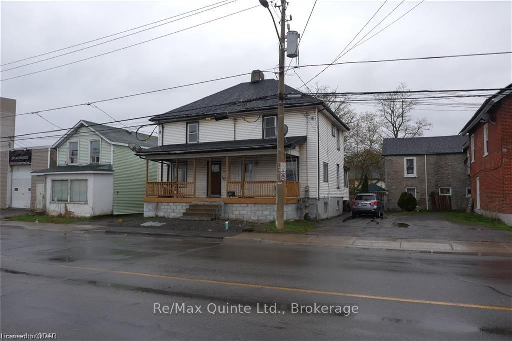 Photo 4 of Unit A, 218 Coleman Street, Belleville, Belleville Ward — HOMEH