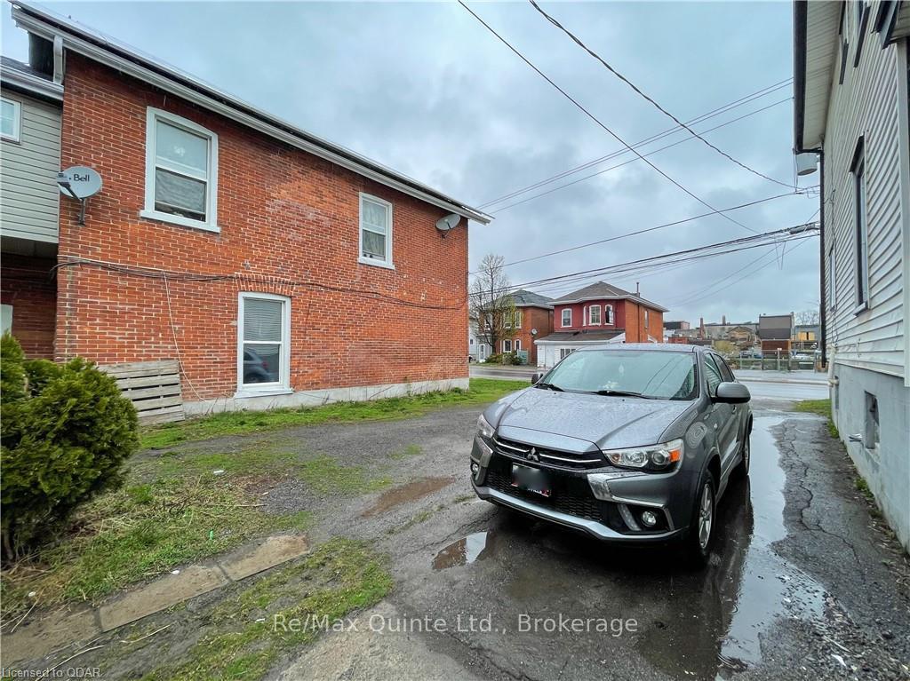 Photo 5 of Unit A, 218 Coleman Street, Belleville, Belleville Ward — HOMEH
